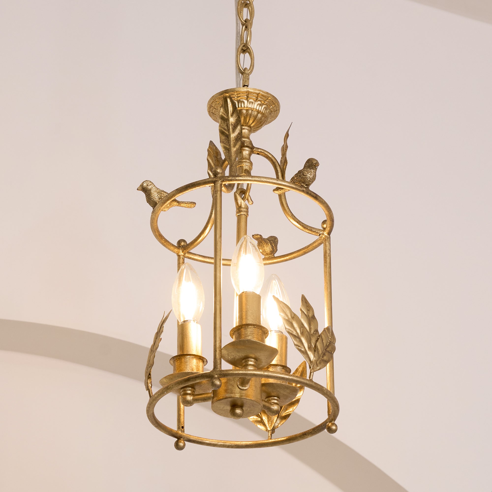 Lanterne Baroque Suspension Avec Détails Oiseaux Et Feuilles – Plafonnier Classique 3 Lumières En Or Ou Bronze | Restfield