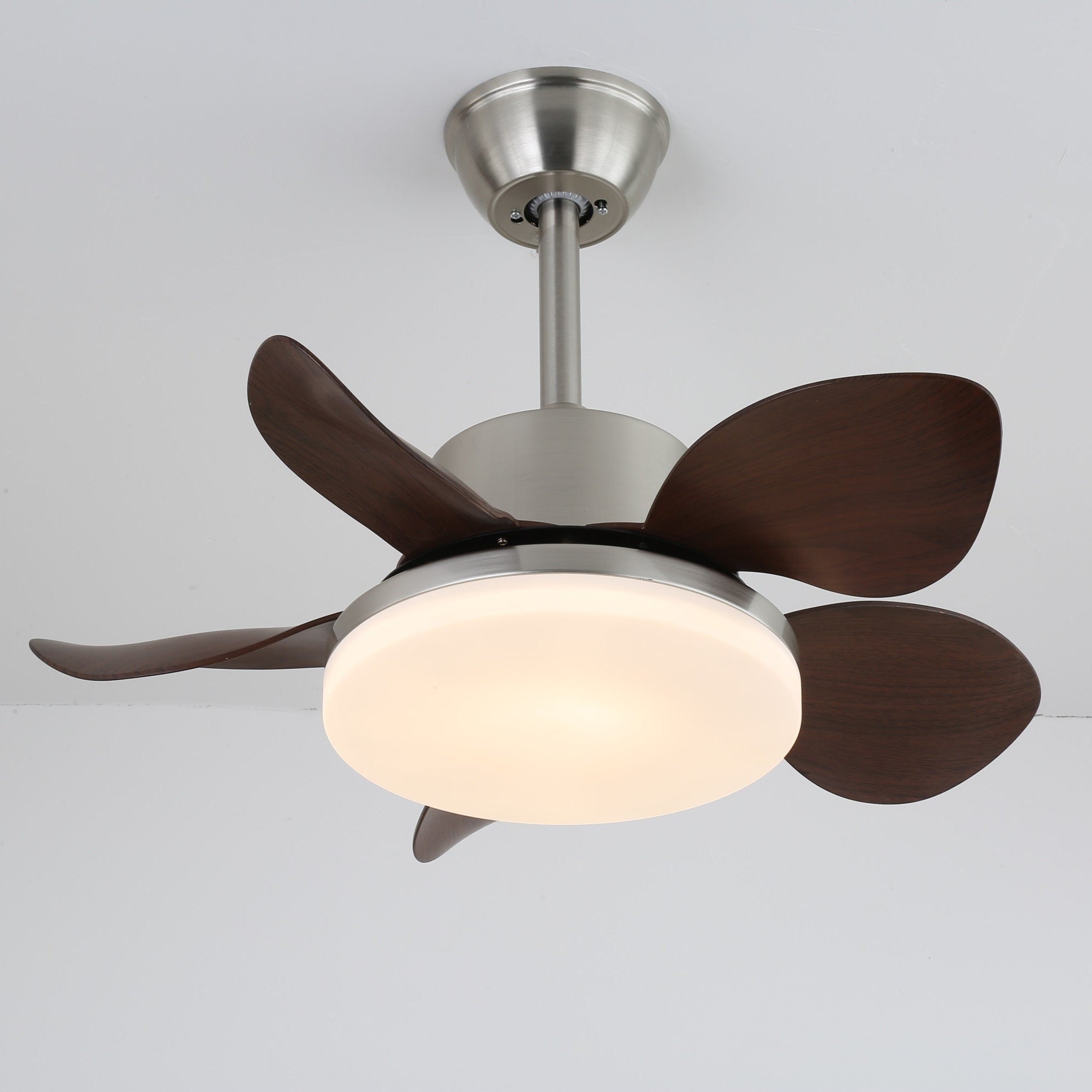 Plafondventilator Alenya met Houtlook en Geïntegreerde Verlichting Ø55cm 48W Grijsbruine Bladeren voor Alle Seizoenen | Sansoti