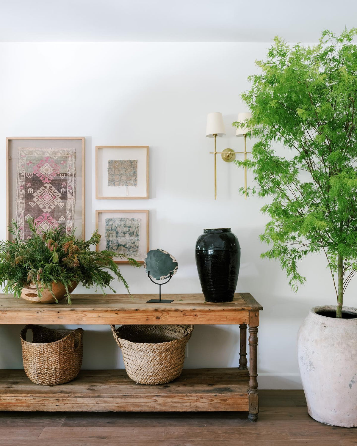 Wandlampe aus Messing mit Stoffschirm im minimalistischen Design, 1 oder 2 Leuchtstellen, für Wohnzimmer, Schlafzimmer und stilvolle Einrichtung | Sansoti