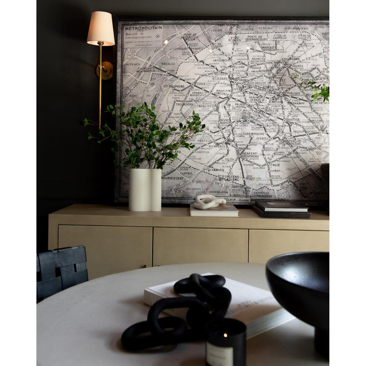 Wandlampe aus Messing mit Stoffschirm im minimalistischen Design, 1 oder 2 Leuchtstellen, für Wohnzimmer, Schlafzimmer und stilvolle Einrichtung | Sansoti