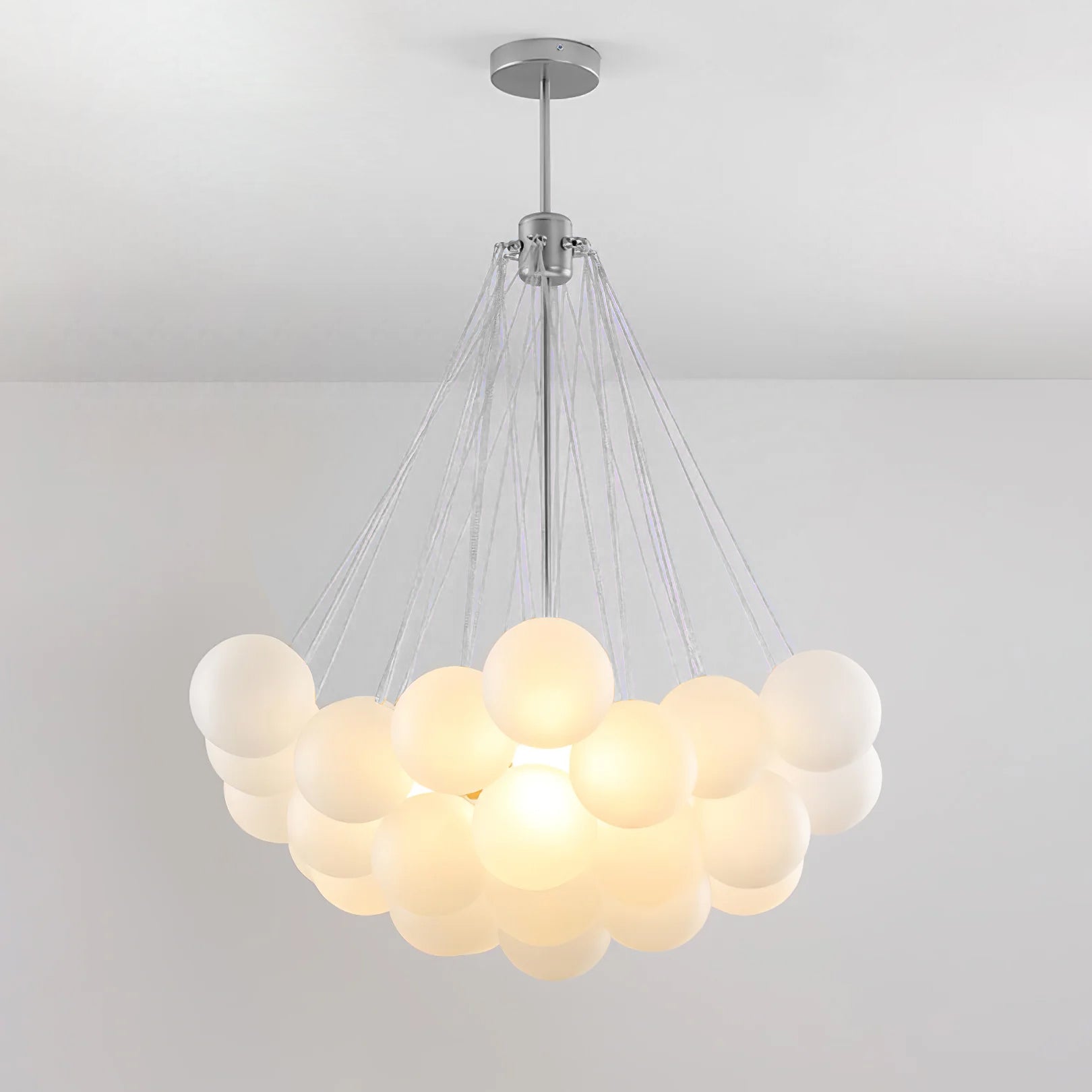 Handbewerkte Glazen Bollenkandelaar met Natuurlijke Lichtverstrooiing – Elegante 19th-Century Glastechniek voor Warme Sfeer | Sansoti
