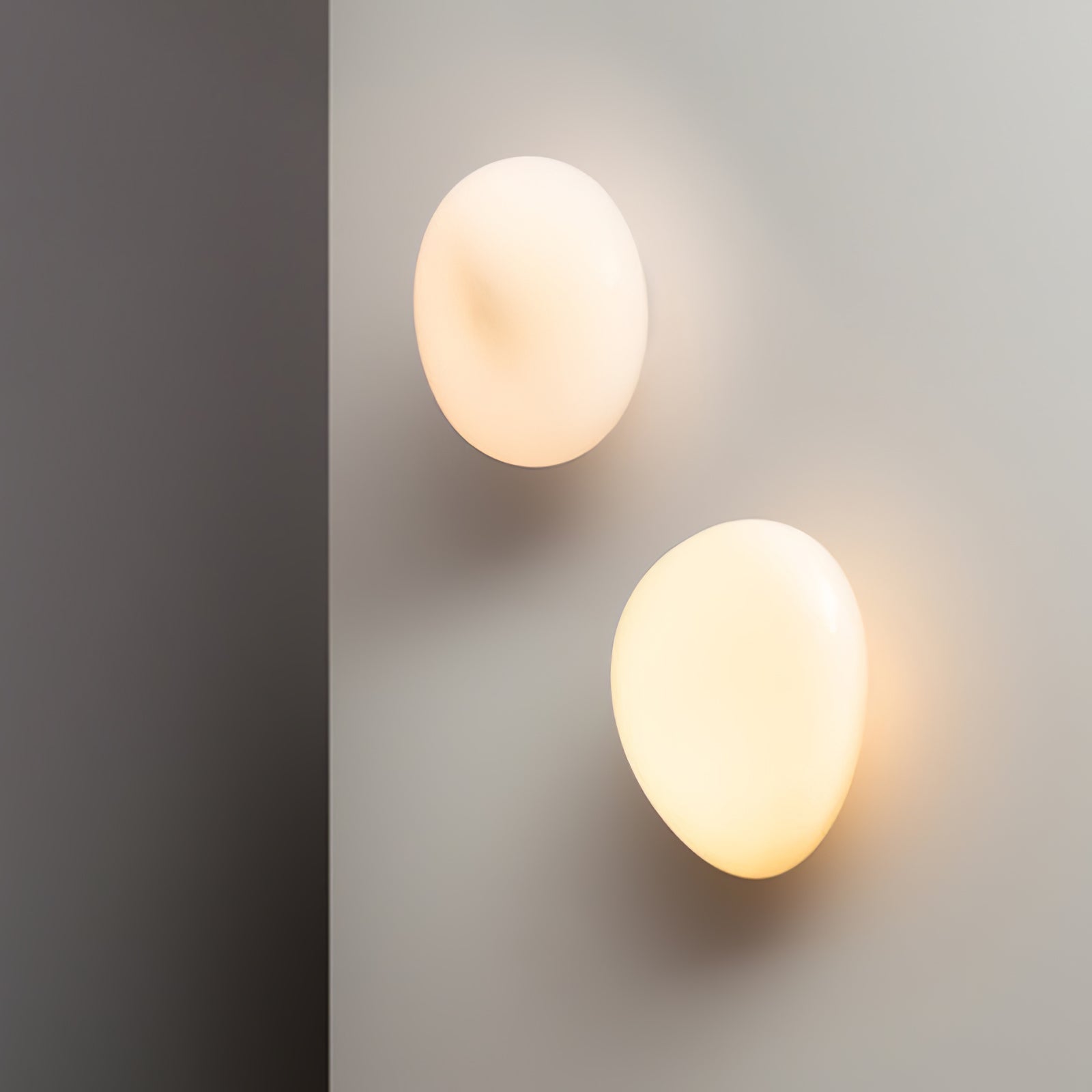 Glazen Wandlamp met Handgeblazen Bubble-Glas – Sculptuur Verlichting Scandinavisch Design – Verkrijgbaar in 4 Unieke Modellen & 4 Kleuren | Sansoti