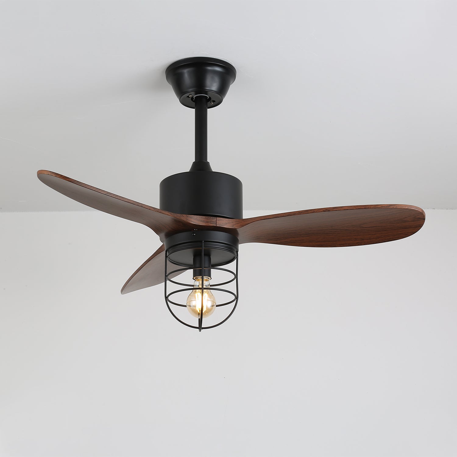 Ventilateur de plafond industriel avec éclairage Ø91cm – Cadre métallique – Abat-jour en verre – 6 vitesses – Télécommande – AC 110-240V – Noyer & noir | Sansoti