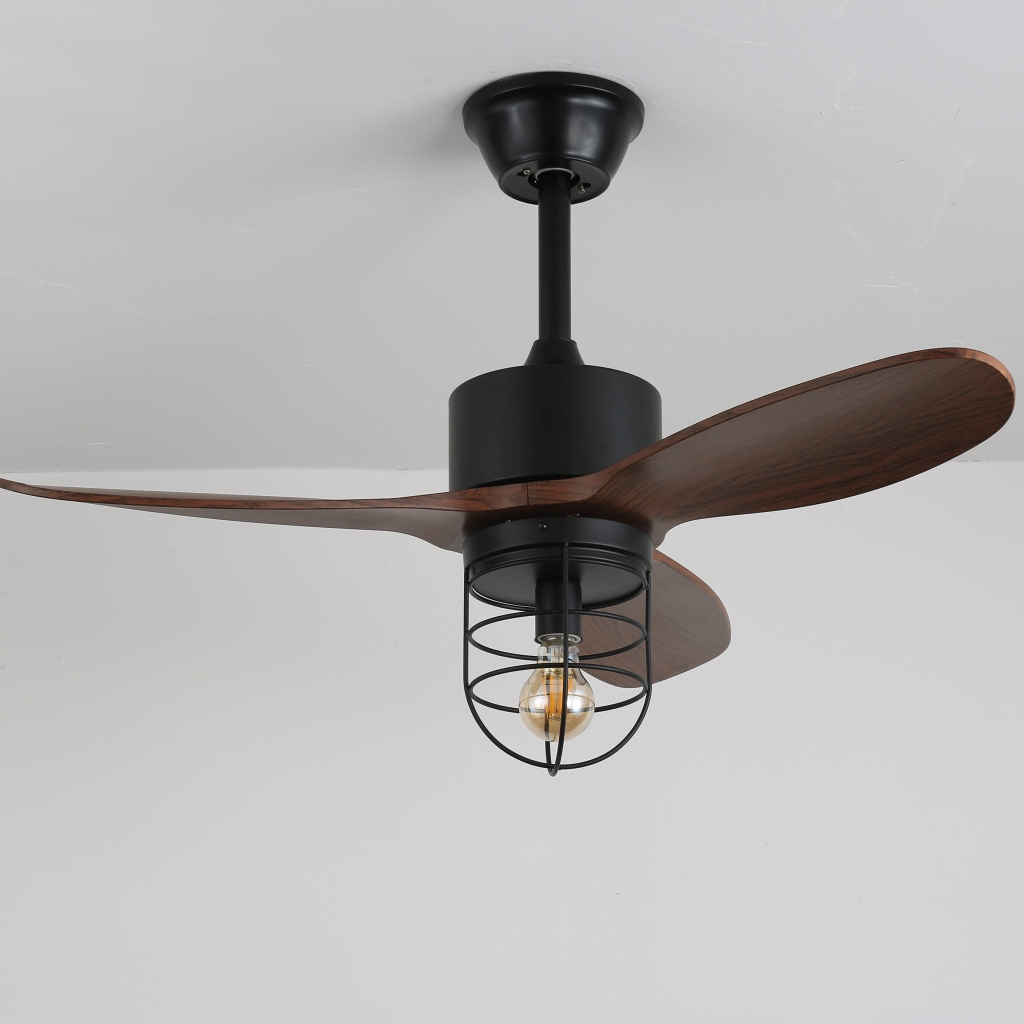 Ventilateur de plafond industriel avec éclairage Ø91cm – Cadre métallique – Abat-jour en verre – 6 vitesses – Télécommande – AC 110-240V – Noyer & noir | Sansoti