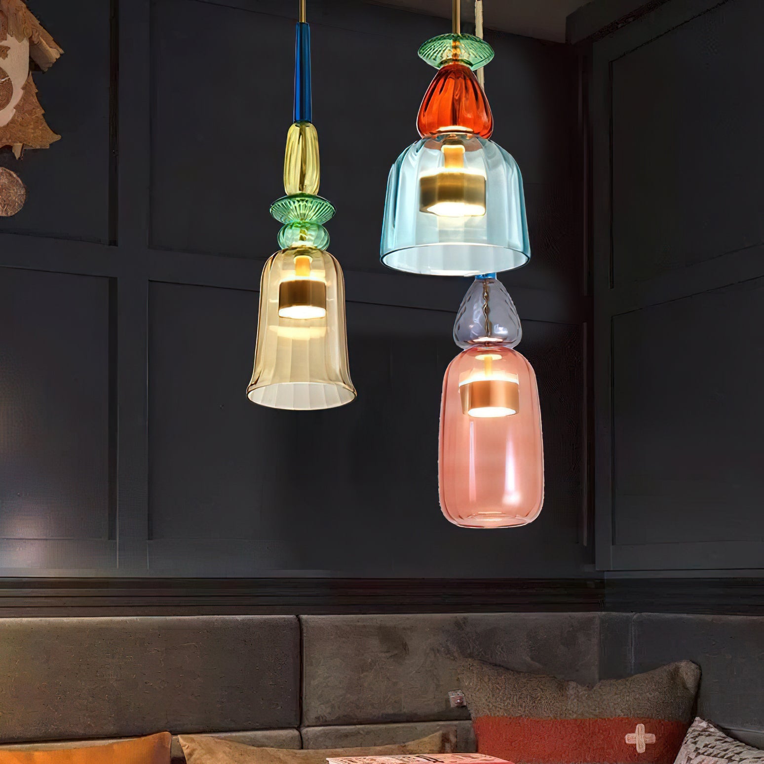 Glazen Hanglamp met Gekleurde Kap – Scandinavisch Verlichtingsdesign met Geïntegreerde LED – Macaron Jar Pendant Light | Sansoti
