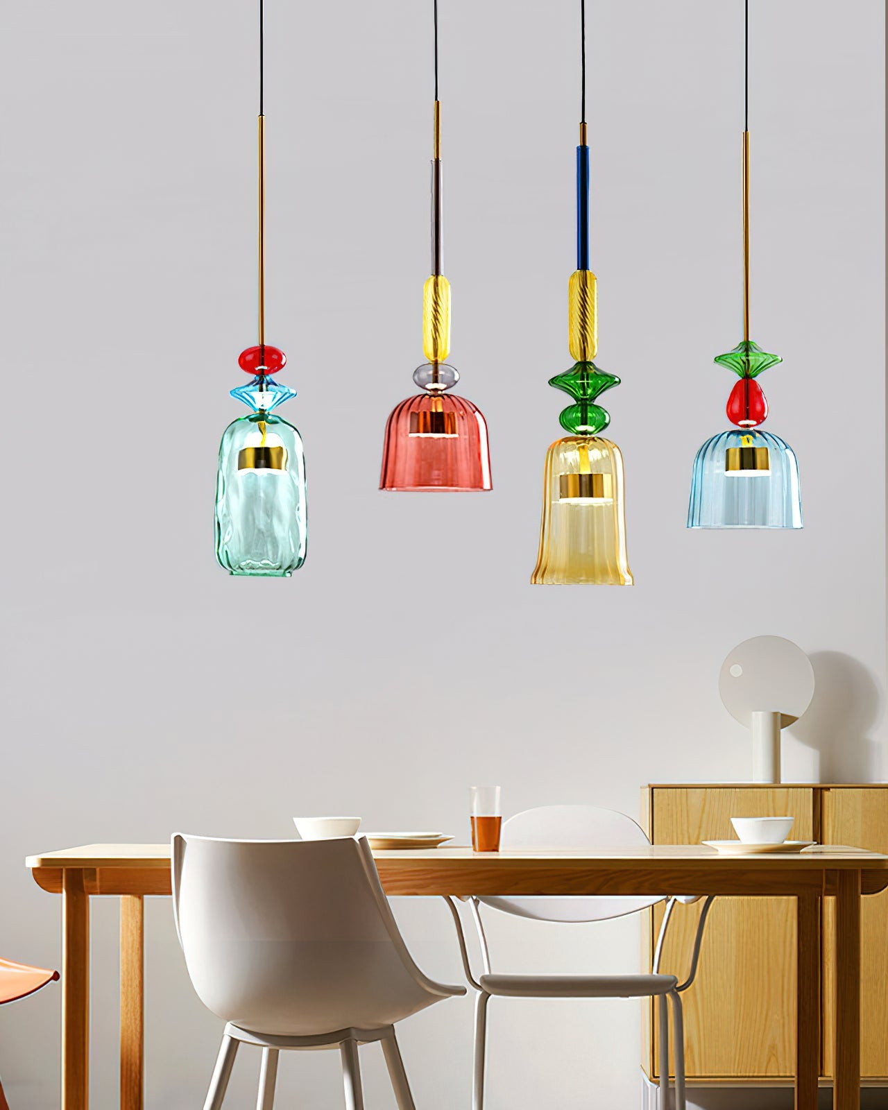 Glazen Hanglamp met Gekleurde Kap – Scandinavisch Verlichtingsdesign met Geïntegreerde LED – Macaron Jar Pendant Light | Sansoti