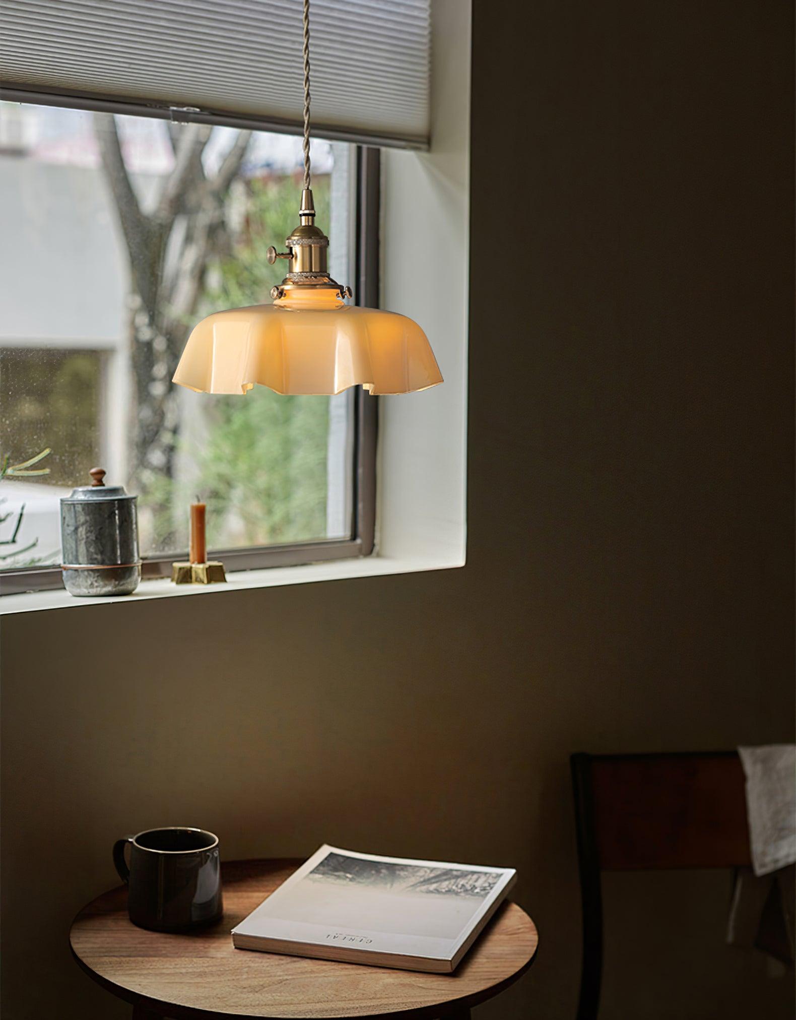 Geplooide Glazen Hanglamp met Messing Armatuur — Vintage Franse Stijl in Wit, Beige, Roze of Blauw — Verstelbare Kabel 150 cm | Sansoti