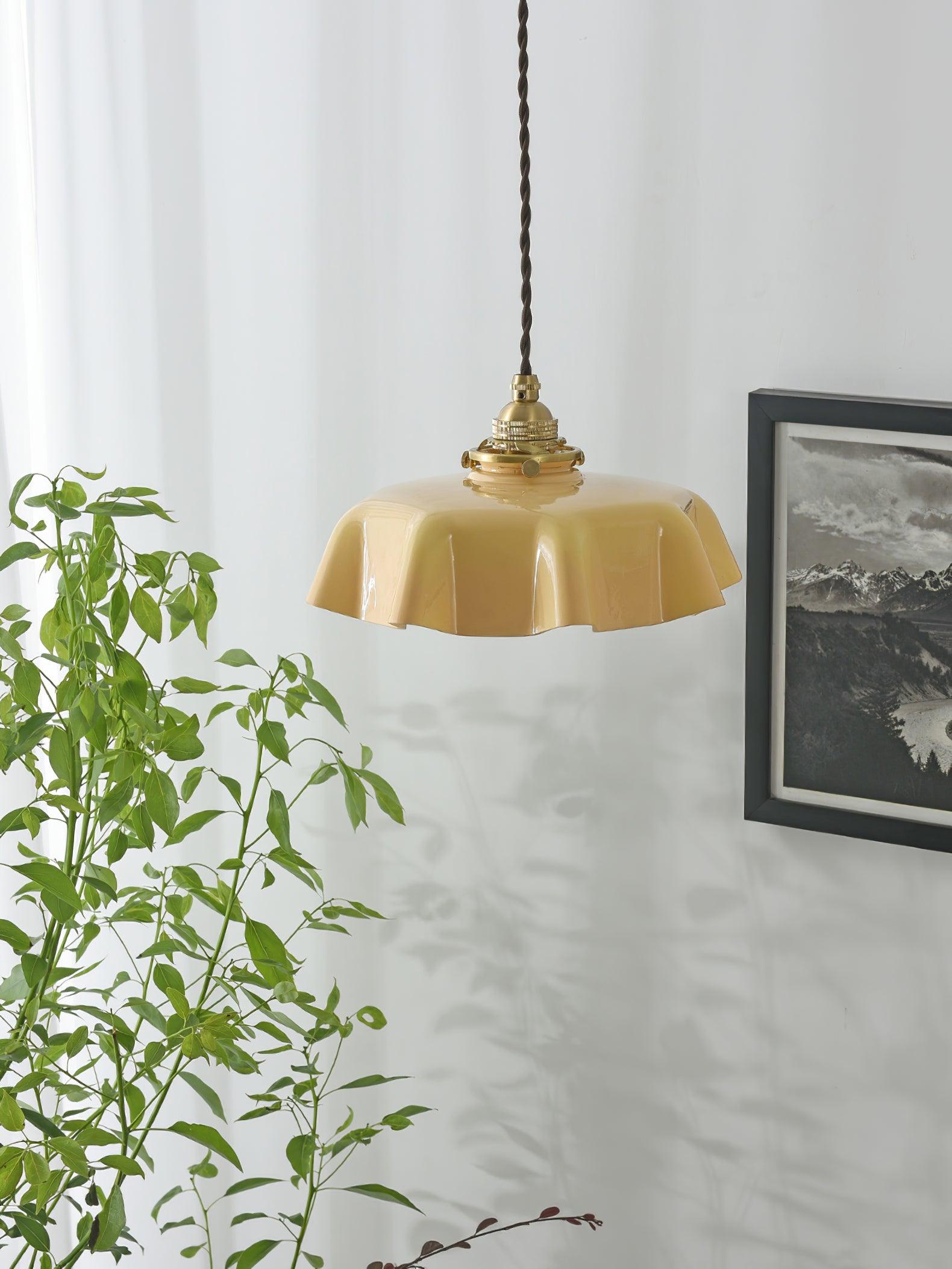 Geplooide Glazen Hanglamp met Messing Armatuur — Vintage Franse Stijl in Wit, Beige, Roze of Blauw — Verstelbare Kabel 150 cm | Sansoti