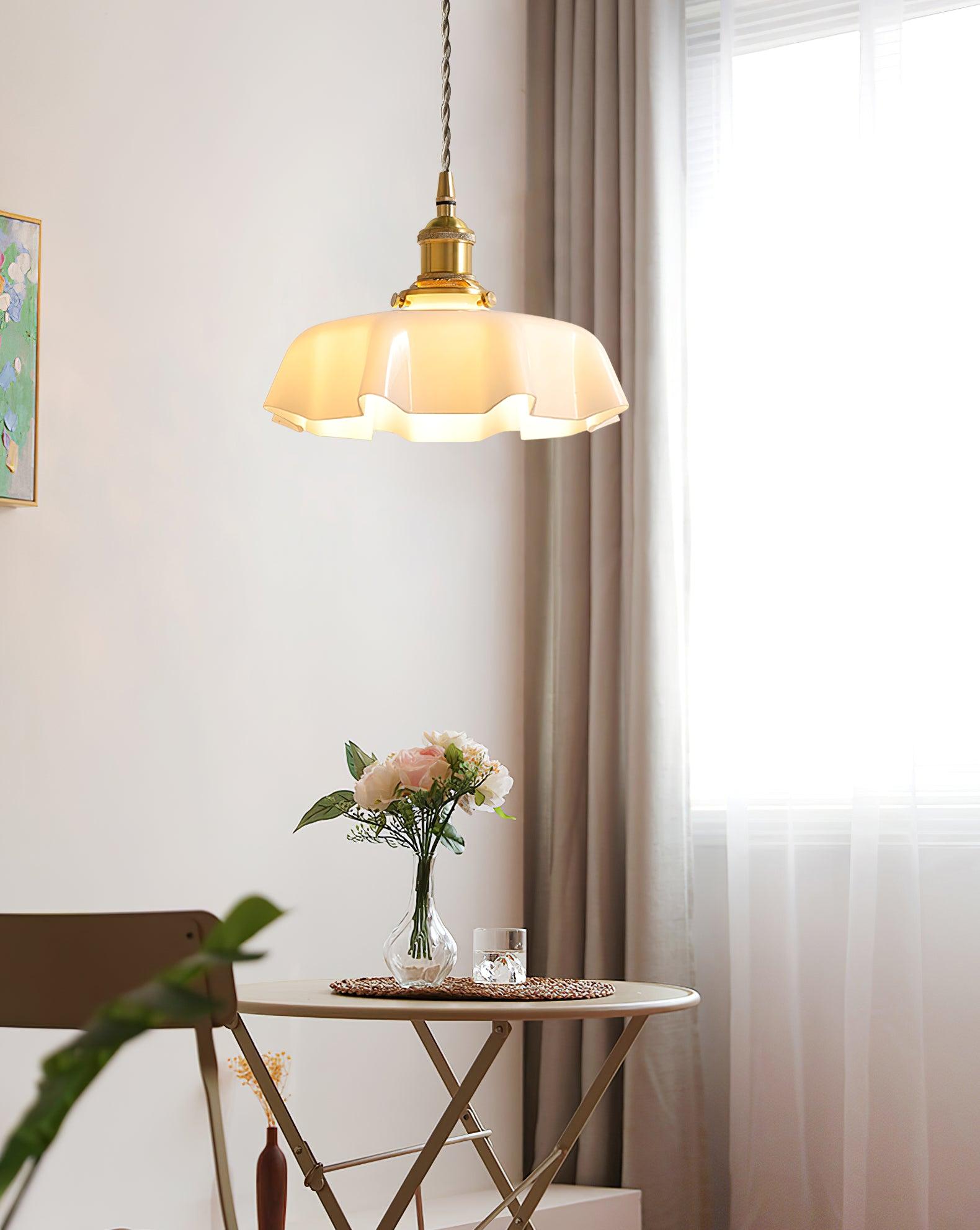 Geplooide Glazen Hanglamp met Messing Armatuur — Vintage Franse Stijl in Wit, Beige, Roze of Blauw — Verstelbare Kabel 150 cm | Sansoti