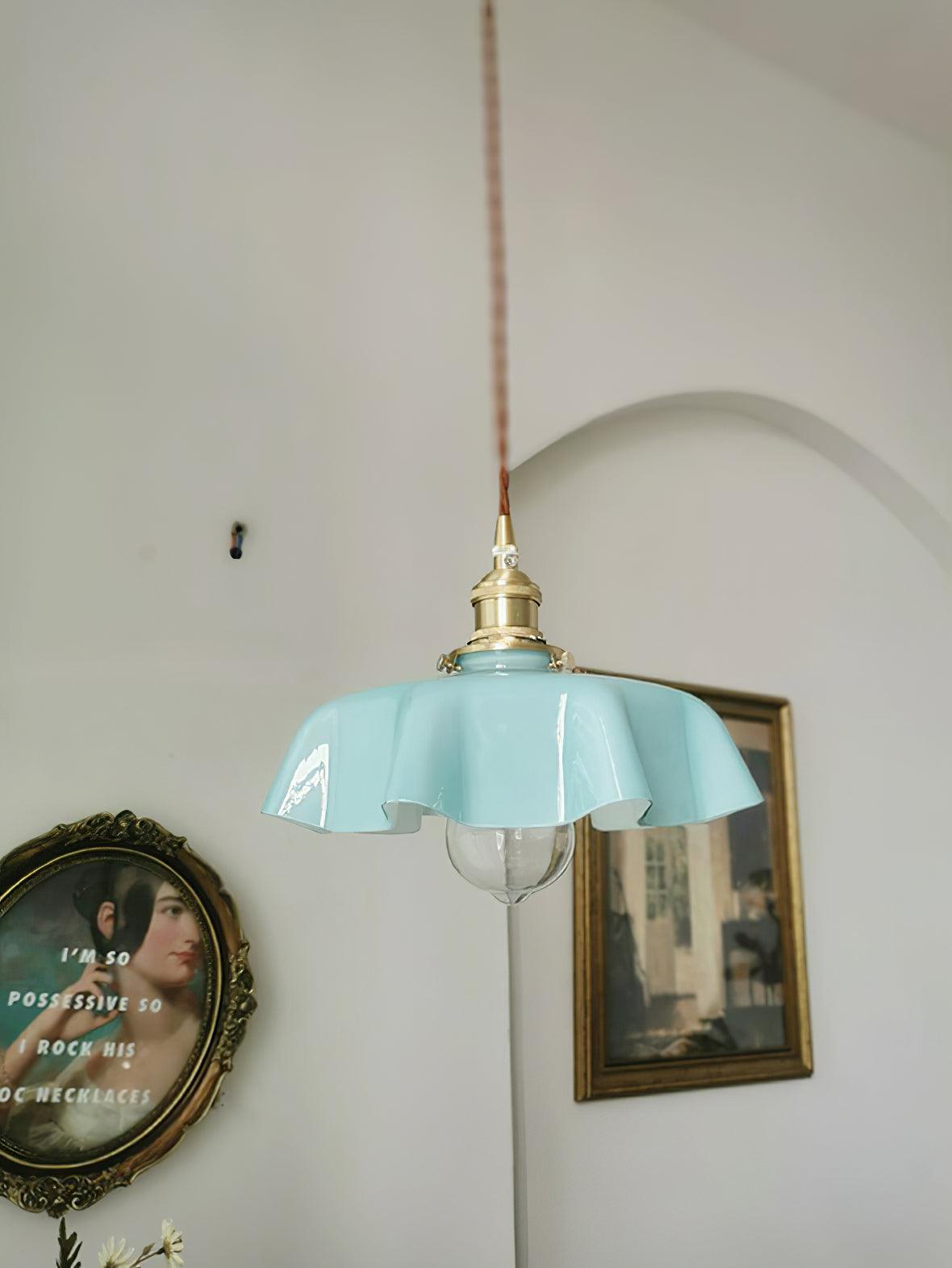 Geplooide Glazen Hanglamp met Messing Armatuur — Vintage Franse Stijl in Wit, Beige, Roze of Blauw — Verstelbare Kabel 150 cm | Sansoti