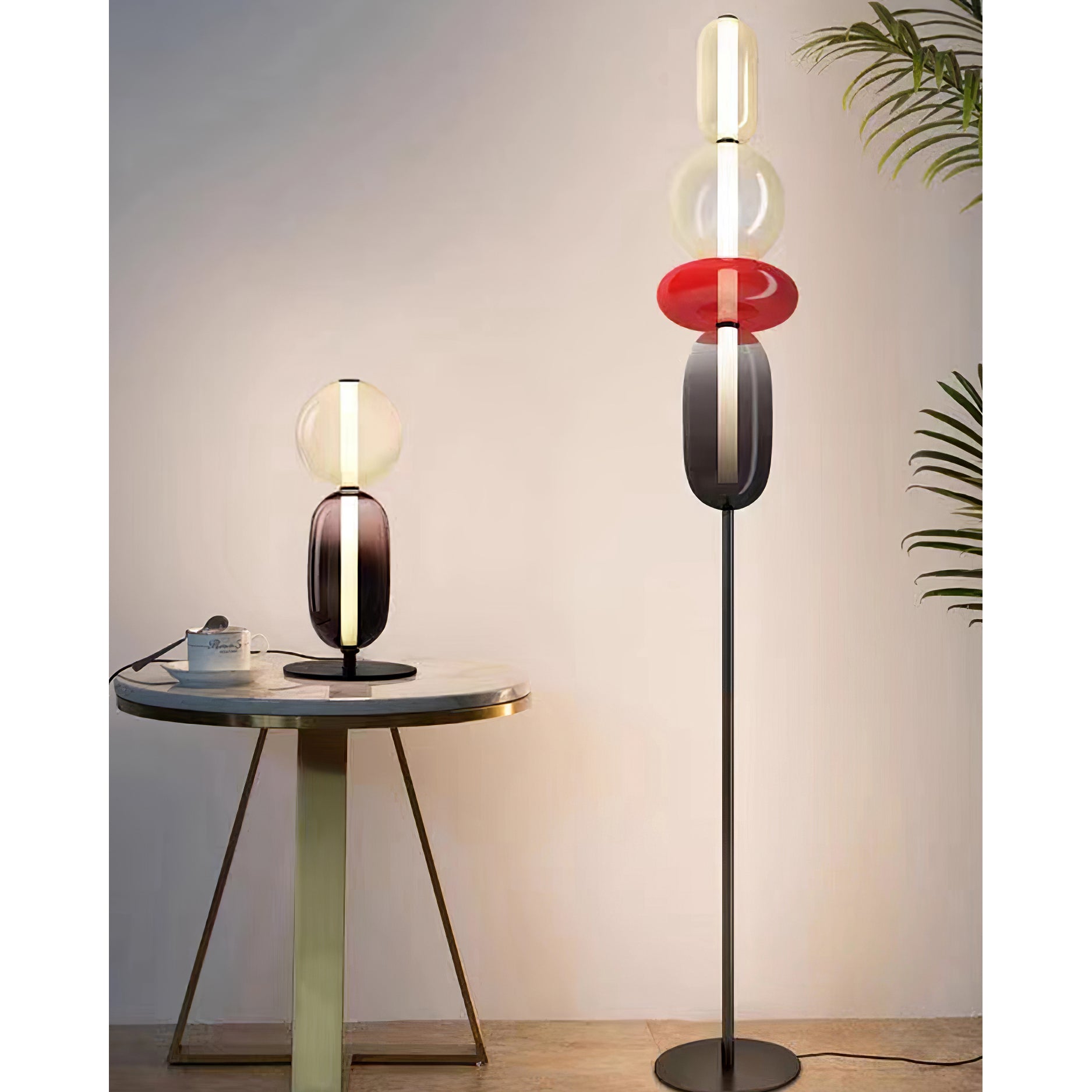 Glazen Vloerlamp met Handgeblazen Kap Zwarte Standaard Modern Design Woonkamer Verlichting | Sansoti