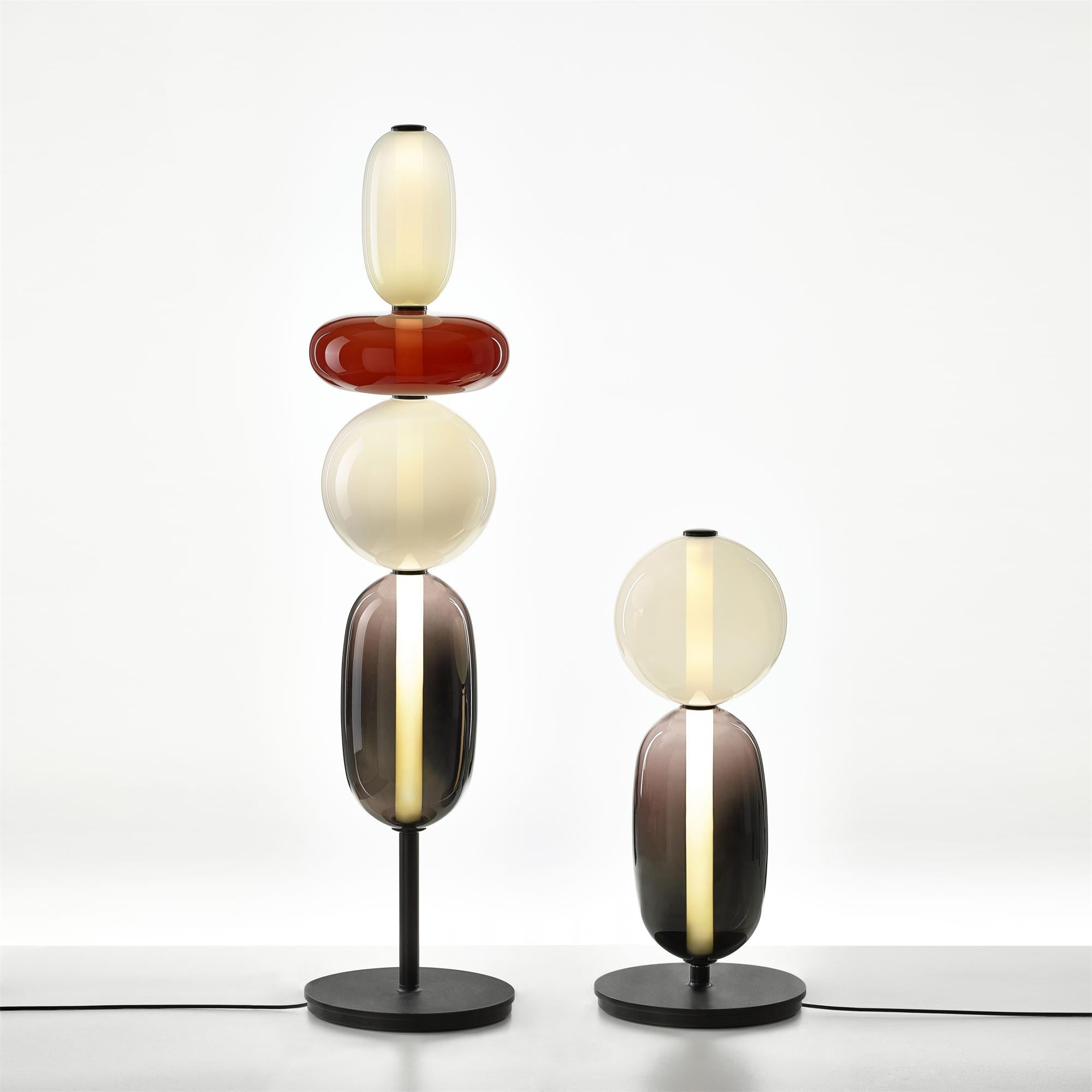 Glazen Vloerlamp met Handgeblazen Kap Zwarte Standaard Modern Design Woonkamer Verlichting | Sansoti