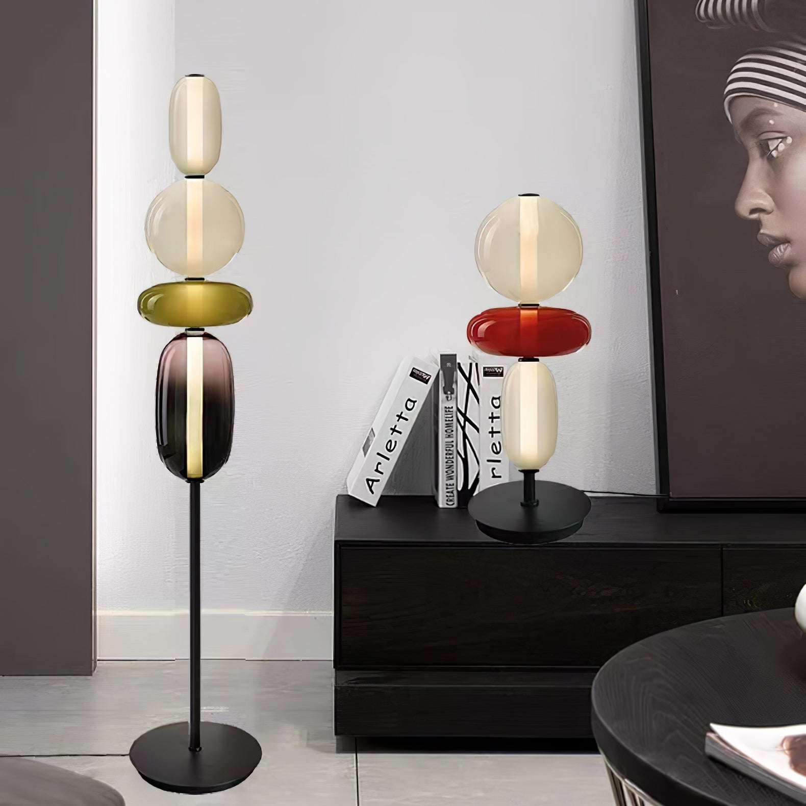 Handgeblazen Glazen Vloerlamp met Artistieke Glasclusters – Decoratief Stijlicoon met Geïntegreerde LED – Verkrijgbaar in Twee Hoogtes | Sansoti