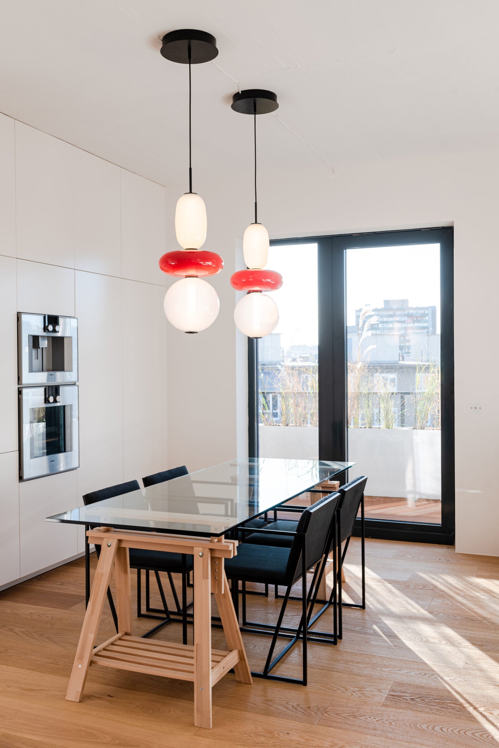 Glazen Hanglamp met Handgeblazen Kappen – Moderne Verlichting met Ambachtelijk Glaswerk | Sansoti
