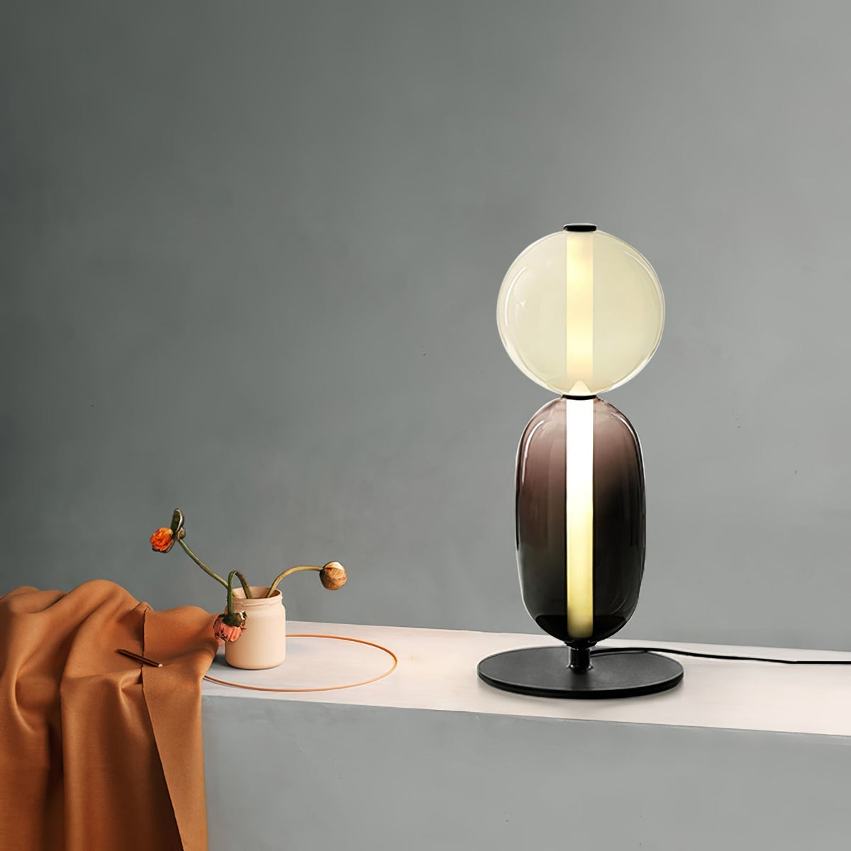 Lampe de table design en verre coloré, acrylique, LED à intensité variable avec télécommande, décorative et moderne pour une ambiance chaleureuse | Sansoti