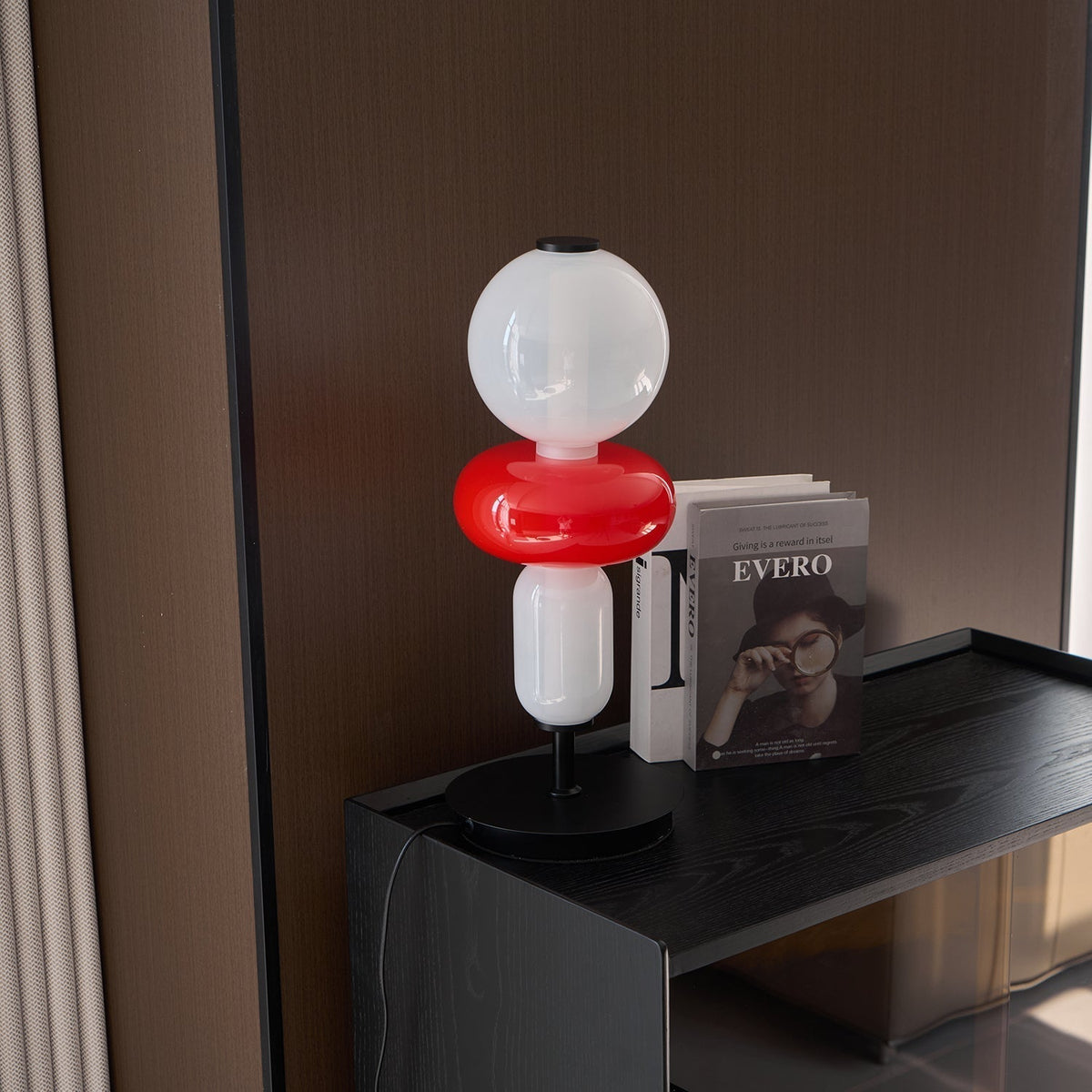 Lampe de table design en verre coloré, acrylique, LED à intensité variable avec télécommande, décorative et moderne pour une ambiance chaleureuse | Sansoti