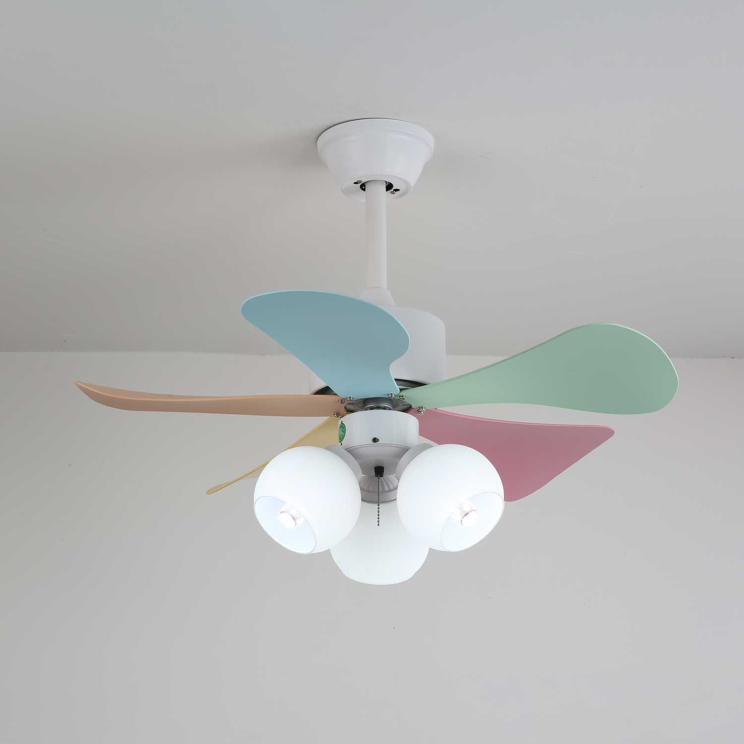 Plafondventilator met gekleurd glaslicht – Ø76cm dimbaar – 6 snelheden incl. afstandsbediening – stille motor – modern design voor woonkamer slaapkamer | Sansoti