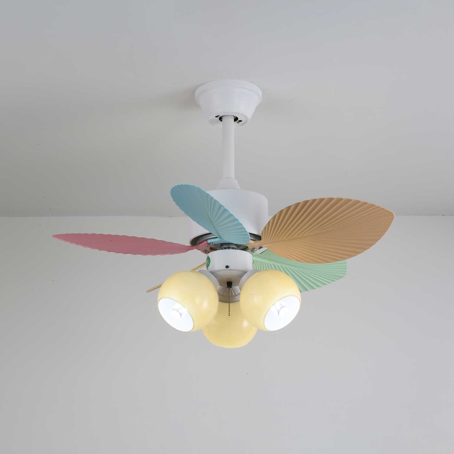 Plafondventilator met gekleurd glaslicht – Ø76cm dimbaar – 6 snelheden incl. afstandsbediening – stille motor – modern design voor woonkamer slaapkamer | Sansoti