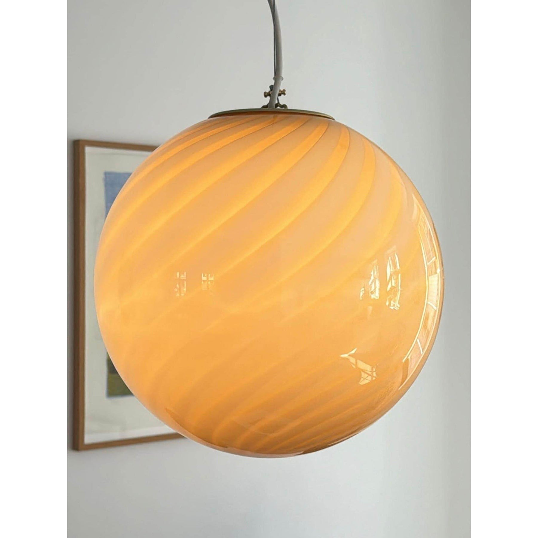 Glazen Hanglamp met Gedraaide Vorm – Handgeblazen Designverlichting voor Keukeneiland en Eetruimte | Sansoti