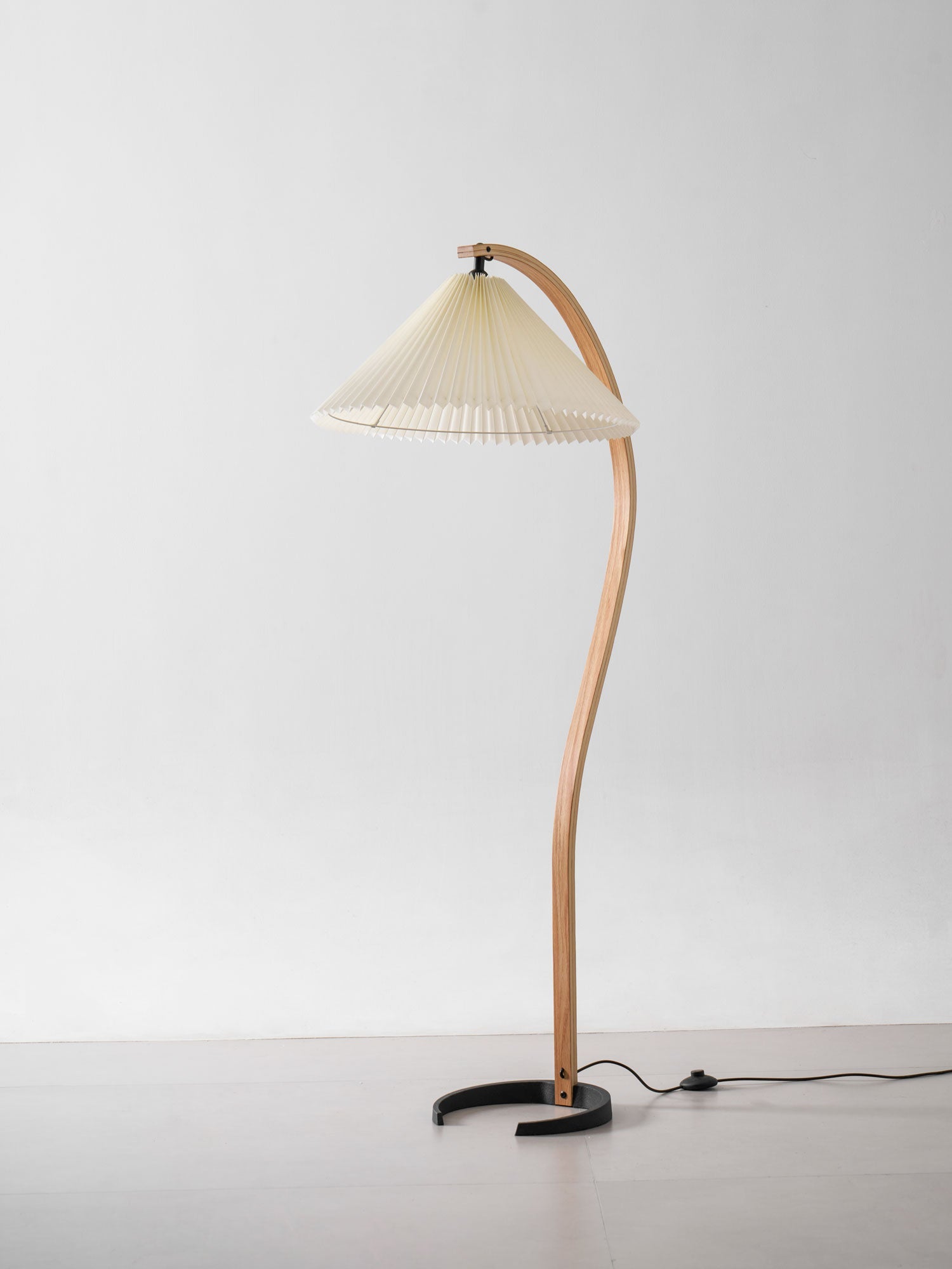 Lampadaire Arche Bois de Hêtre Abat-jour Lin Rétro Salon | Restfield