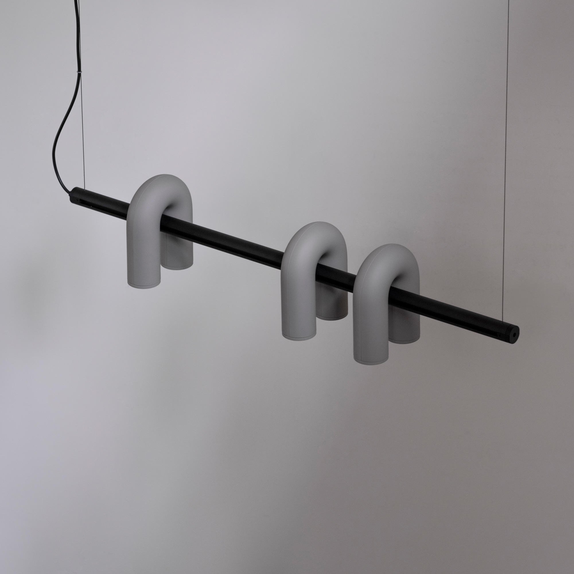 Modulaire Kroonluchter met U-Vormige Armen – Verstelbaar Design – Zwart, Grijs, Oranje of Blauw – 3, 4, 6 of 8 Lichtpunten – Modern Statement | Sansoti