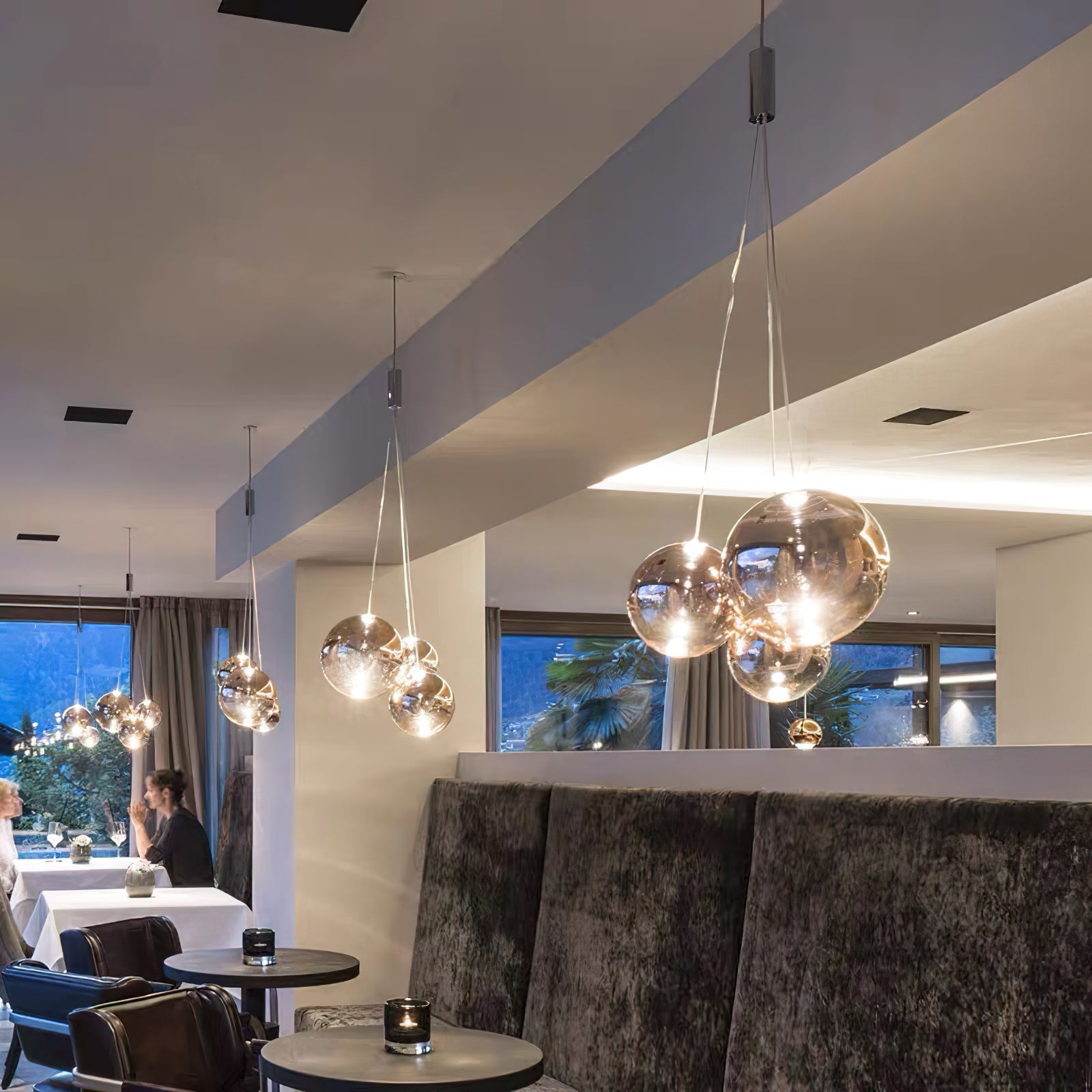 Glazen Hanglamp met Metalen Cluster Bellenbollen Moderne Verlichting | Sansoti