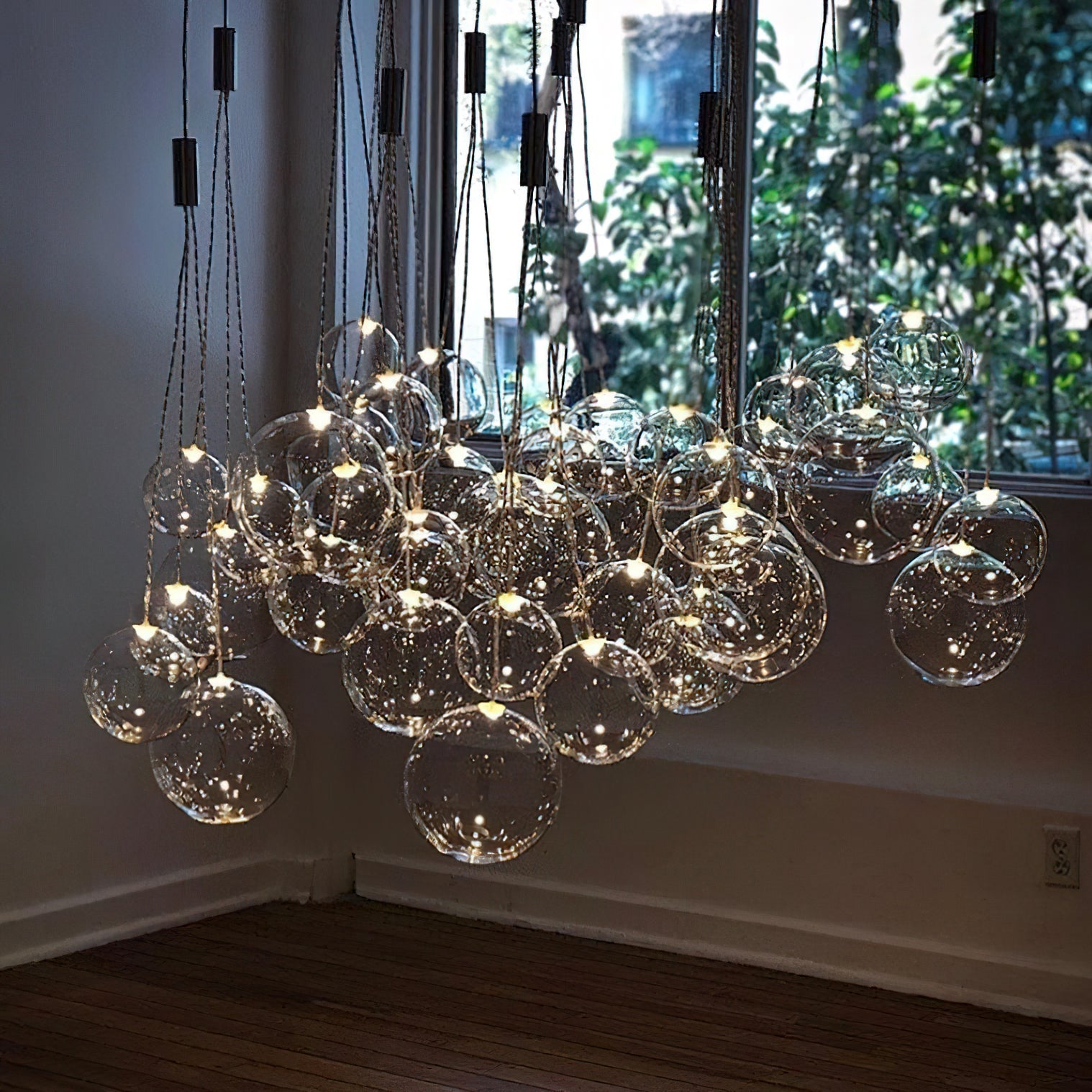 Glazen Hanglamp met Metalen Cluster Bellenbollen Moderne Verlichting | Sansoti