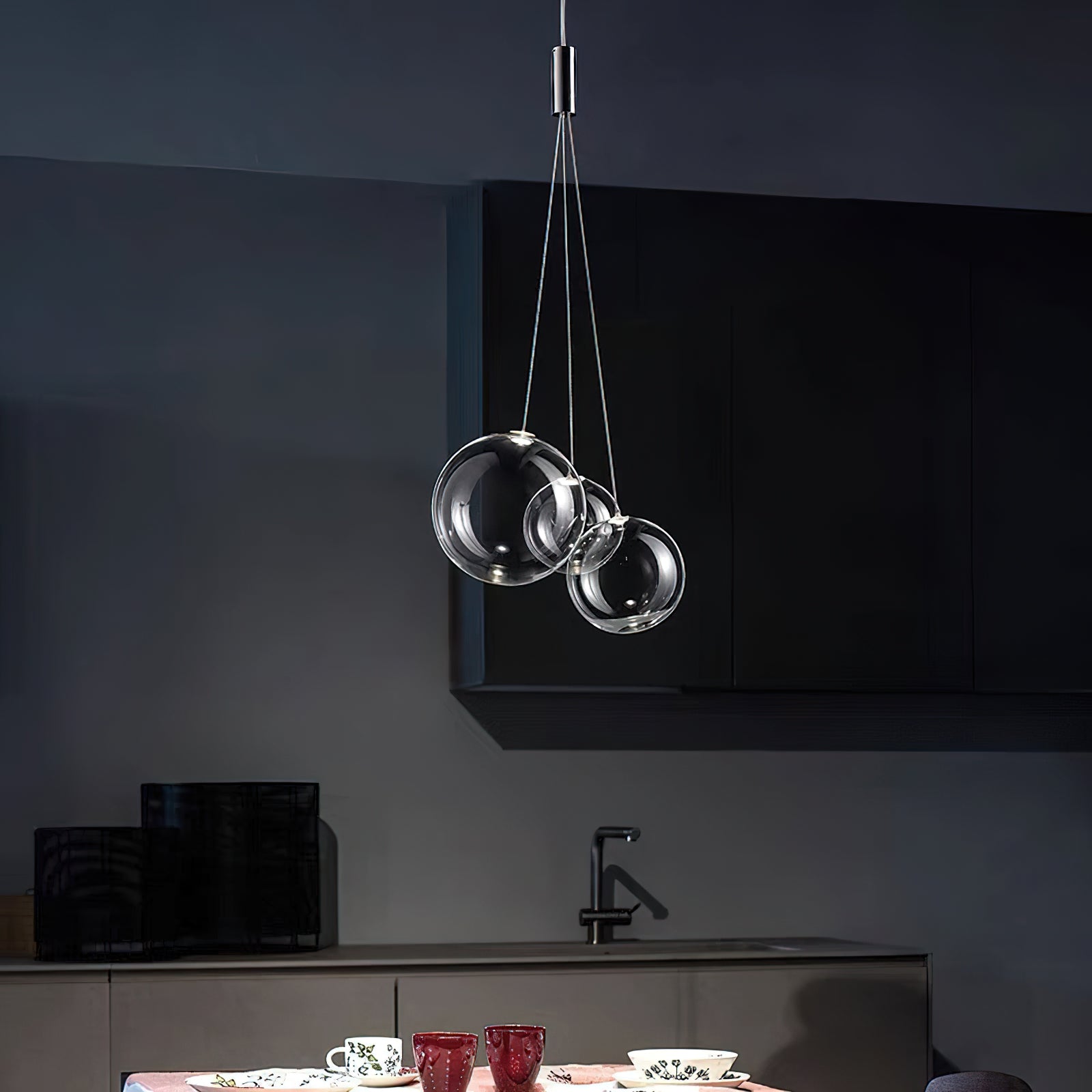 Glazen Hanglamp met Metalen Cluster Bellenbollen Moderne Verlichting | Sansoti