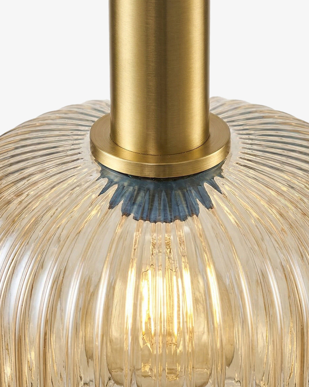 CLYDE Moderne Hanglamp met Gekleurde Glazen Kap – Scandinavisch Design voor Woonkamer & Eetkamer – E27 Fitting | Sansoti