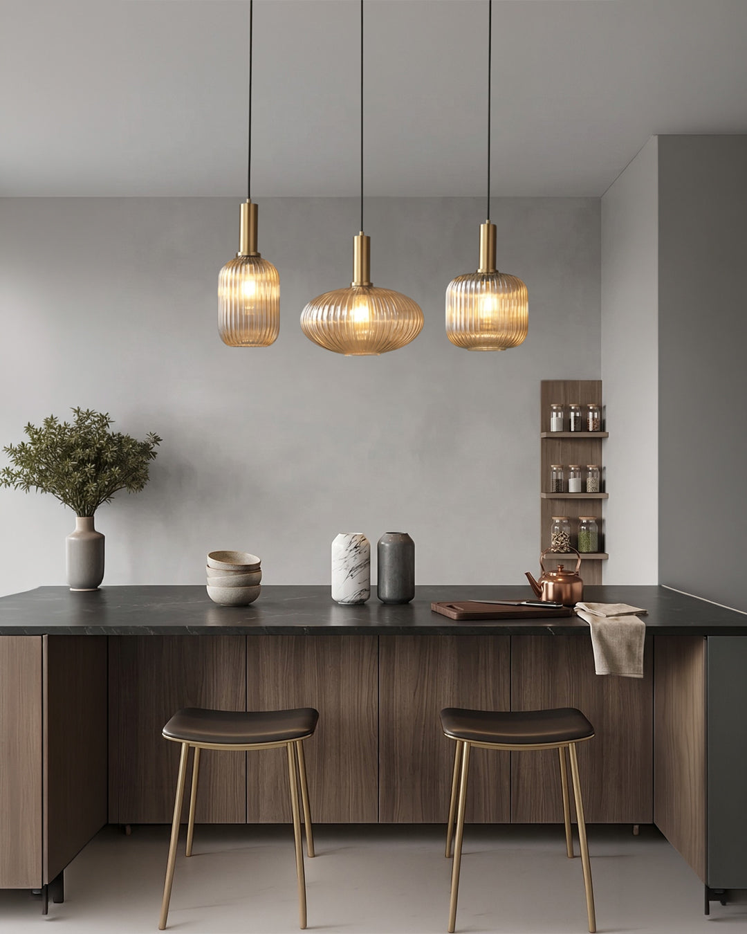 CLYDE Moderne Hanglamp met Gekleurde Glazen Kap – Scandinavisch Design voor Woonkamer & Eetkamer – E27 Fitting | Sansoti