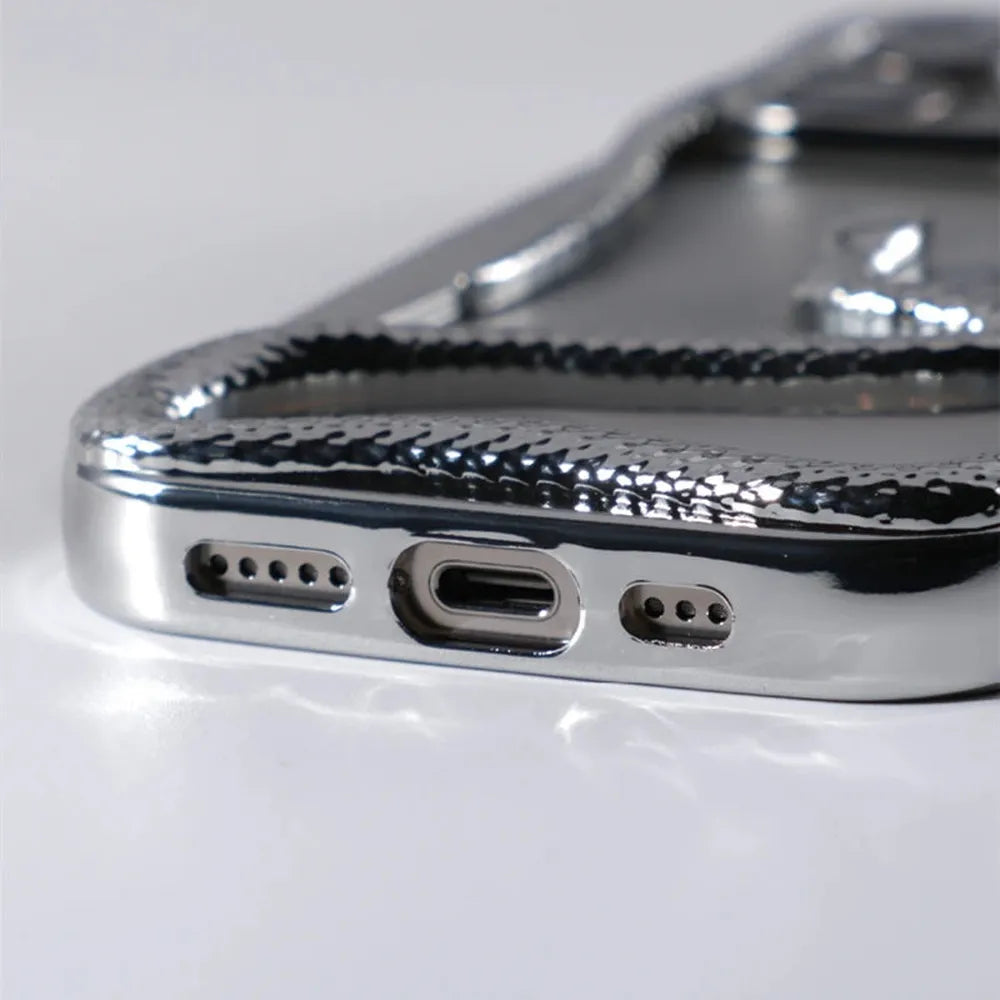 iPhone Hoesje met Slangpatroon en Verstevigde Bumper – Matte en Verchroomde Afwerking voor iPhone 12-17 | Sansoti