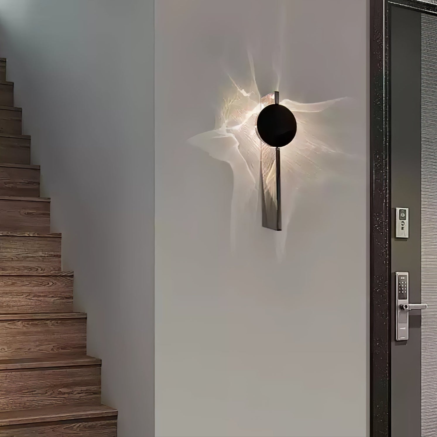 Kinetic Shadow Wandlamp Sculptuur met Verchroomde Schaduwprojectie | Sansoti