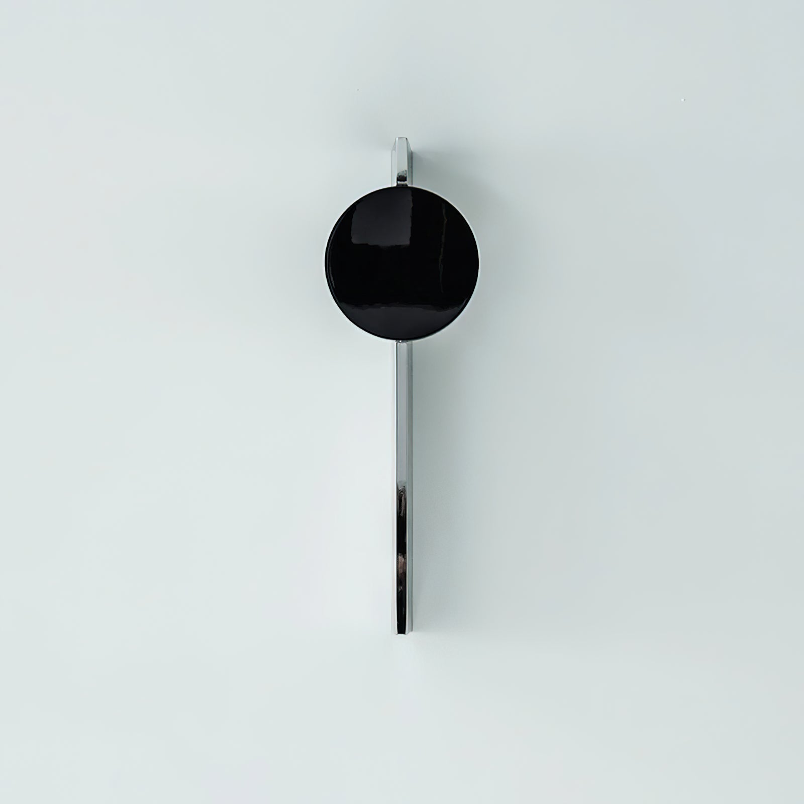 Kinetic Shadow Wandlamp Sculptuur met Verchroomde Schaduwprojectie | Sansoti