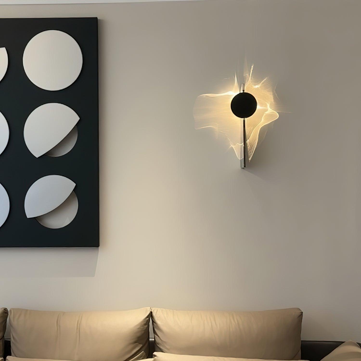 Kinetic Shadow Wandlamp Sculptuur met Verchroomde Schaduwprojectie | Sansoti