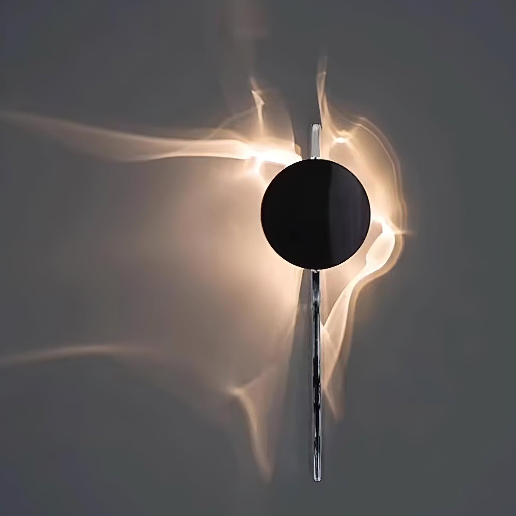 Kinetic Shadow Wandlamp Sculptuur met Verchroomde Schaduwprojectie | Sansoti