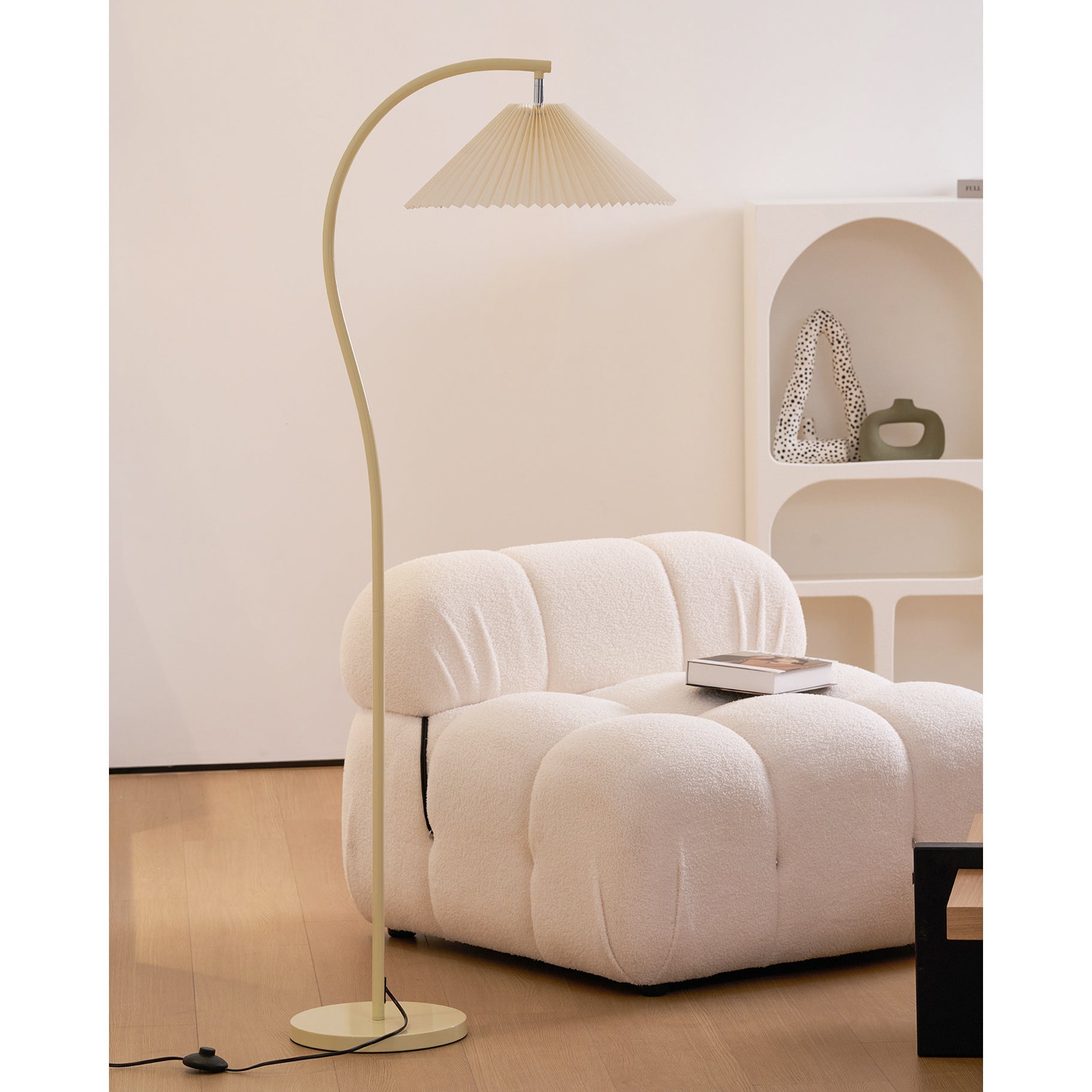 Geplooide Vloerlamp met Stoffen Kap – Modern Design Zwart Beige Groen Goud – 155cm Hoog E26/E27 – Dimbaar | Sansoti