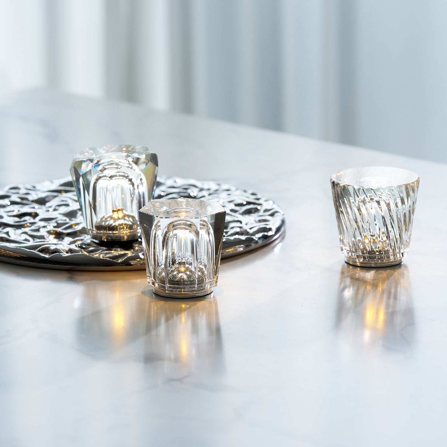 Diamant Kristal Tafellamp met Ingebouwde Accu – Draadloos & Dimbaar – Ø 8,2 cm × H 9 cm | Sansoti