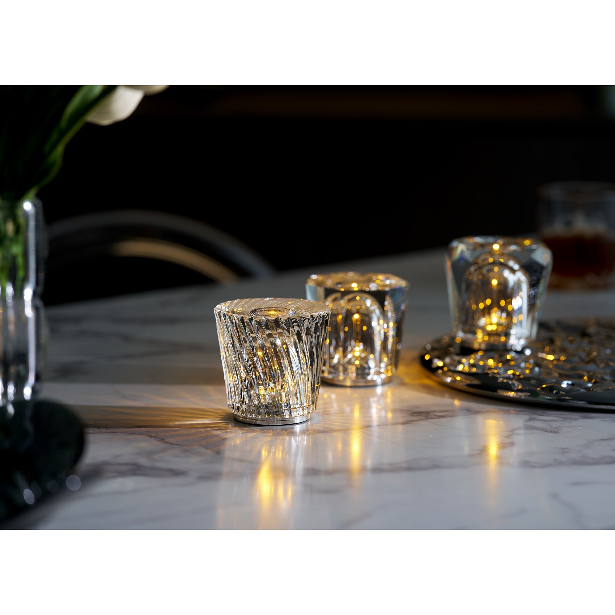 Diamant Kristal Tafellamp met Ingebouwde Accu – Draadloos & Dimbaar – Ø 8,2 cm × H 9 cm | Sansoti