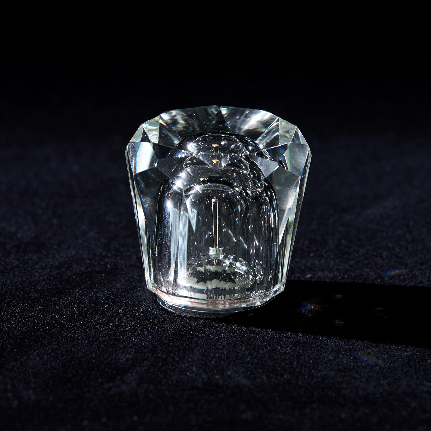 Diamant Kristal Tafellamp met Ingebouwde Accu – Draadloos & Dimbaar – Ø 8,2 cm × H 9 cm | Sansoti