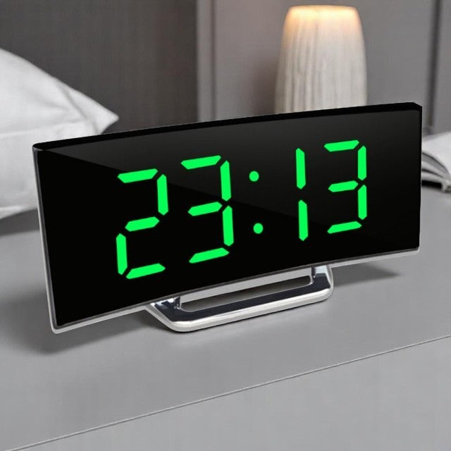 Digitale LED Wekker met Gebogen Display – Automatische Lichtregeling & Groot Scherm | Sansoti
