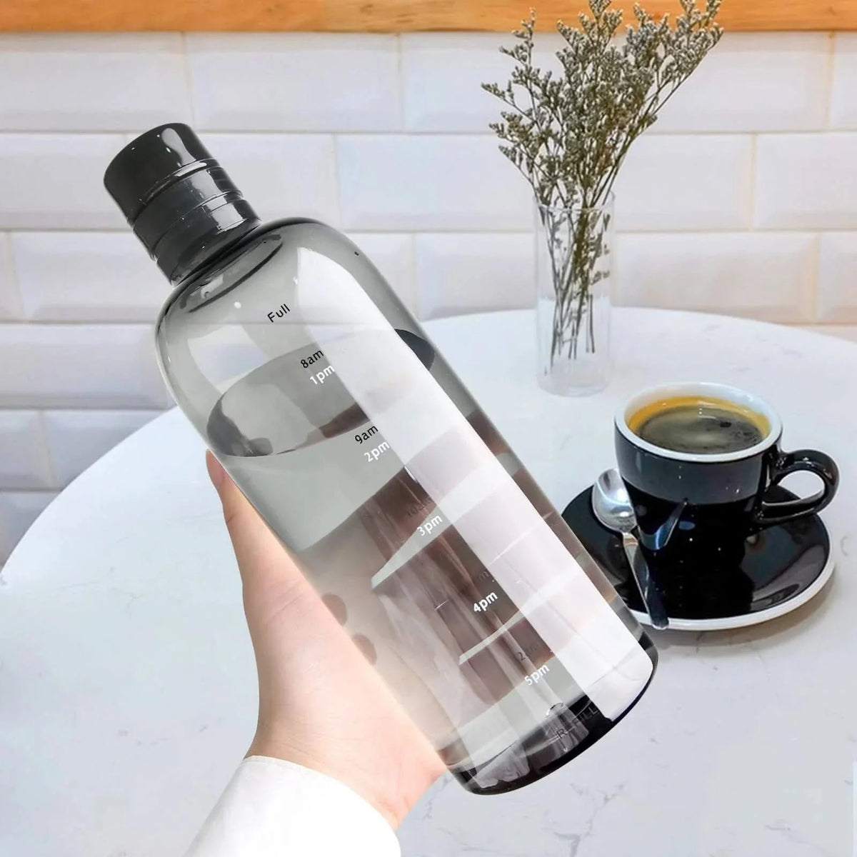 Gourde avec indication de l'heure 500ml 700ml Transparente Noire Étanche Sans BPA pour l'hydratation quotidienne et le sport | Sansoti
