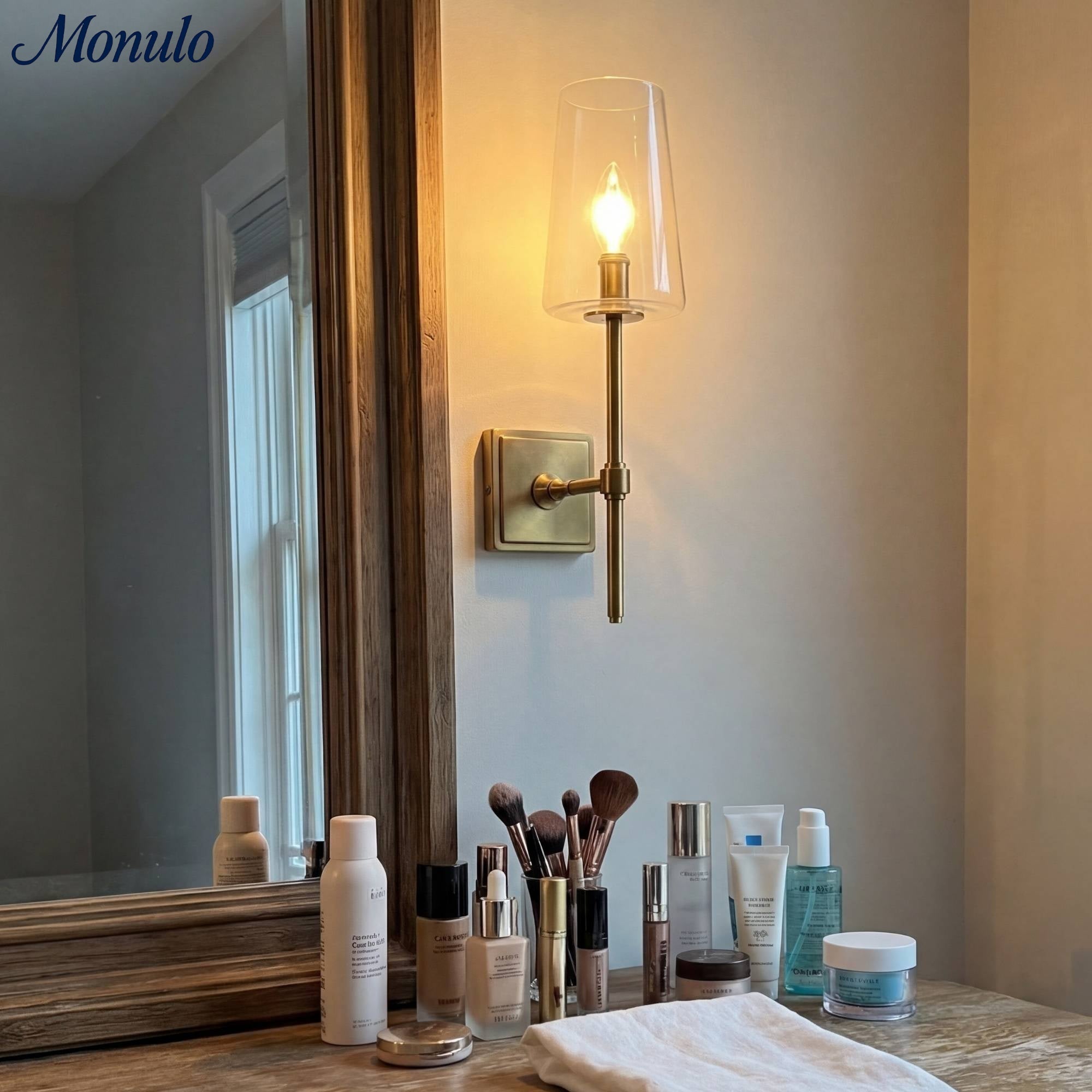 Glazen Wandlamp met Helder Glas – Enkelvoudige tot Drievoudige Configuratie – Elegante Badkamerverlichting | Sansoti