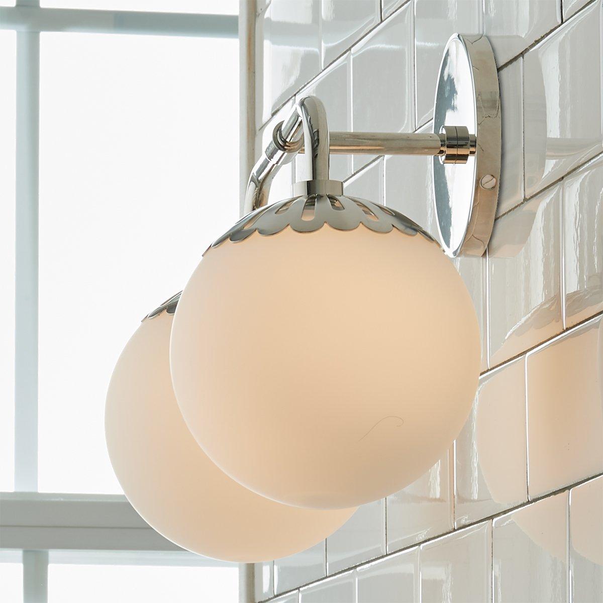 Applique murale Art déco avec abat-jour floral et globe en verre – éclairage mural design en laiton, noir ou nickel pour salon et salle de bain | Restfield