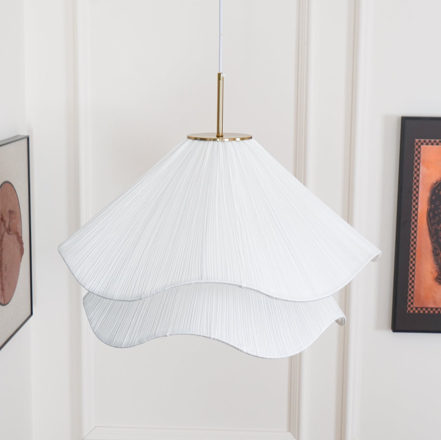 Hanglamp Gelaagde Plissé Kap — Bloembladachtig Licht Gouden Fitting E26/E27 Dakschuine Montage | Sansoti