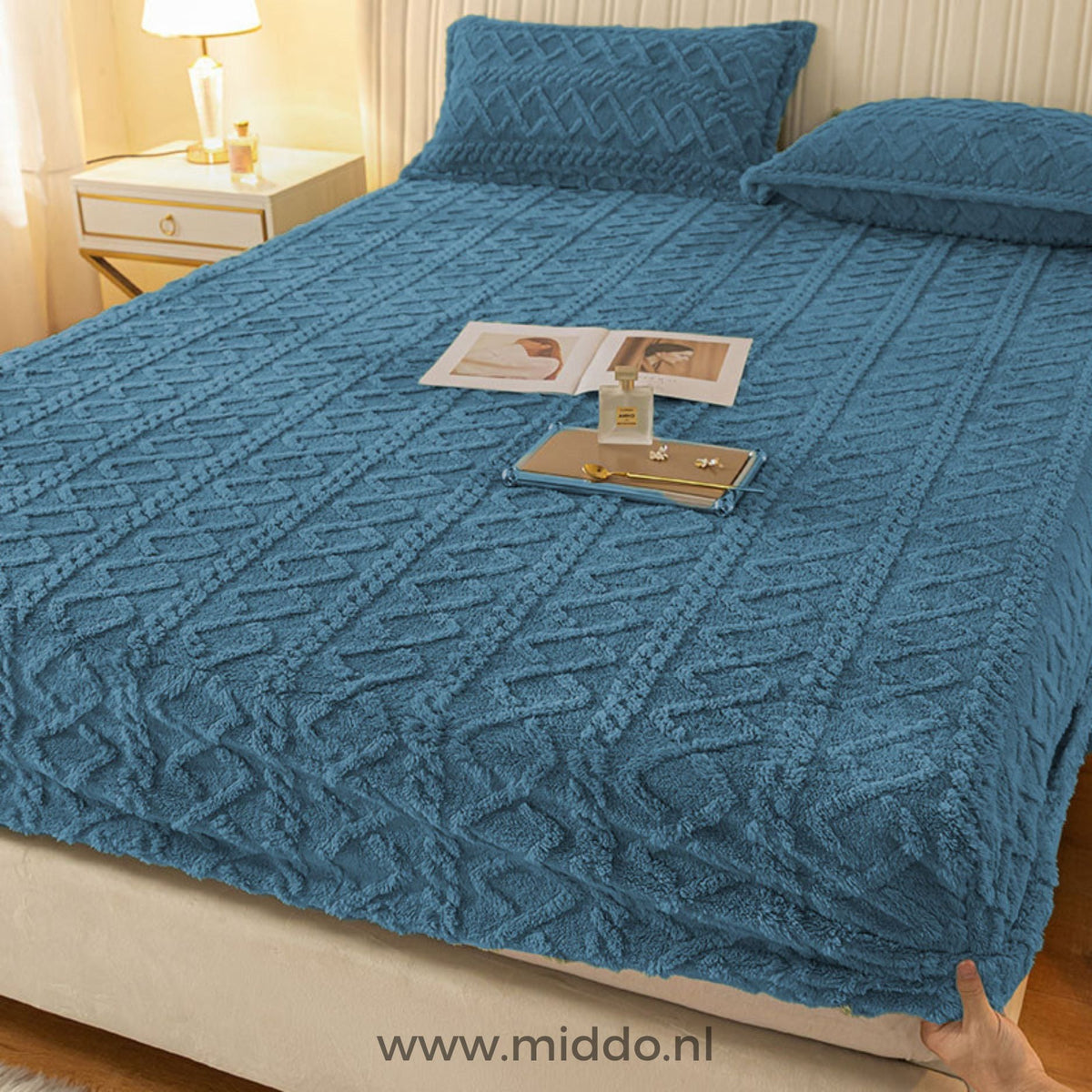 Velours-Spannbettlaken mit Kissenbezügen, ultraweiche Fleece-Bettwäsche, elastische Passform, 90-220 cm, warm und komfortabel | Sansoti