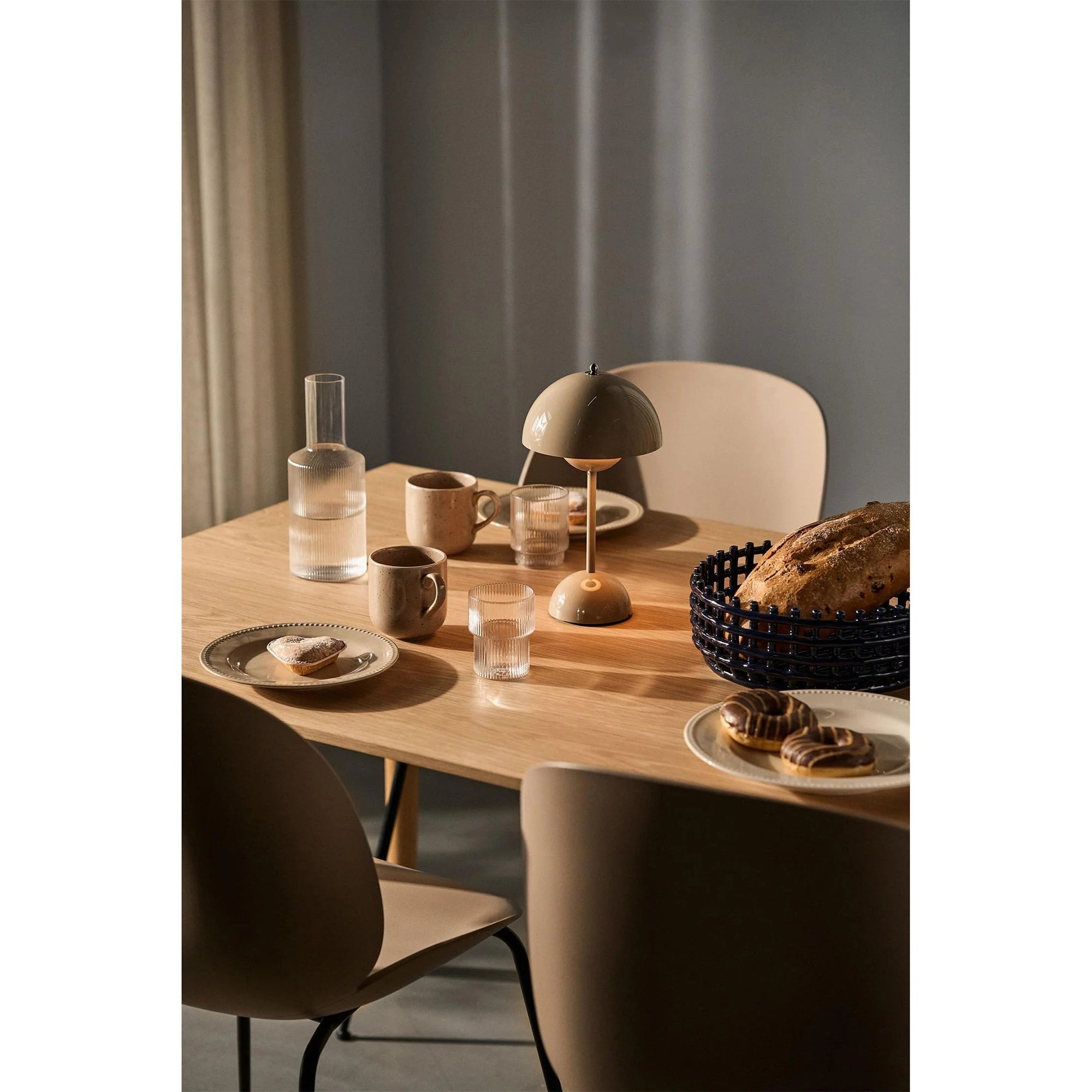 Draadloze Tafellamp met Geïntegreerde LED Accu — Dimbaar 3000K-6000K | Icoon Scandinavisch Design | Sansoti