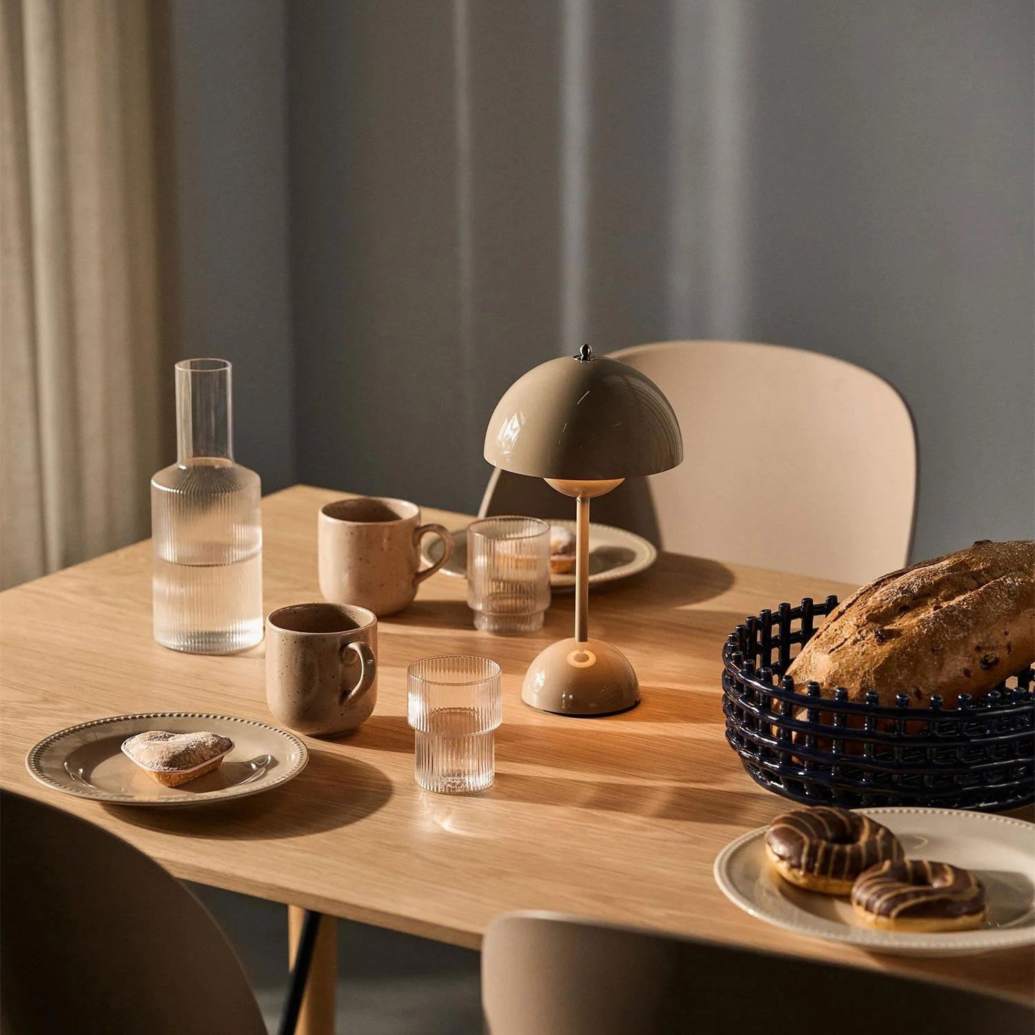 Draadloze Tafellamp met Geïntegreerde LED Accu — Dimbaar 3000K-6000K | Icoon Scandinavisch Design | Sansoti