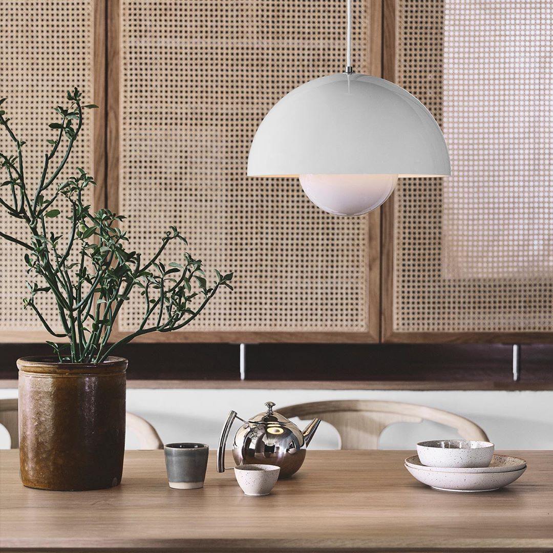 Ronde Hanglampen in Scandinavisch Design – Dubbele Halfbolvorm met Verstelbare Draad – E27/G9 – Verkrijgbaar in 16 Kleuren | Sansoti