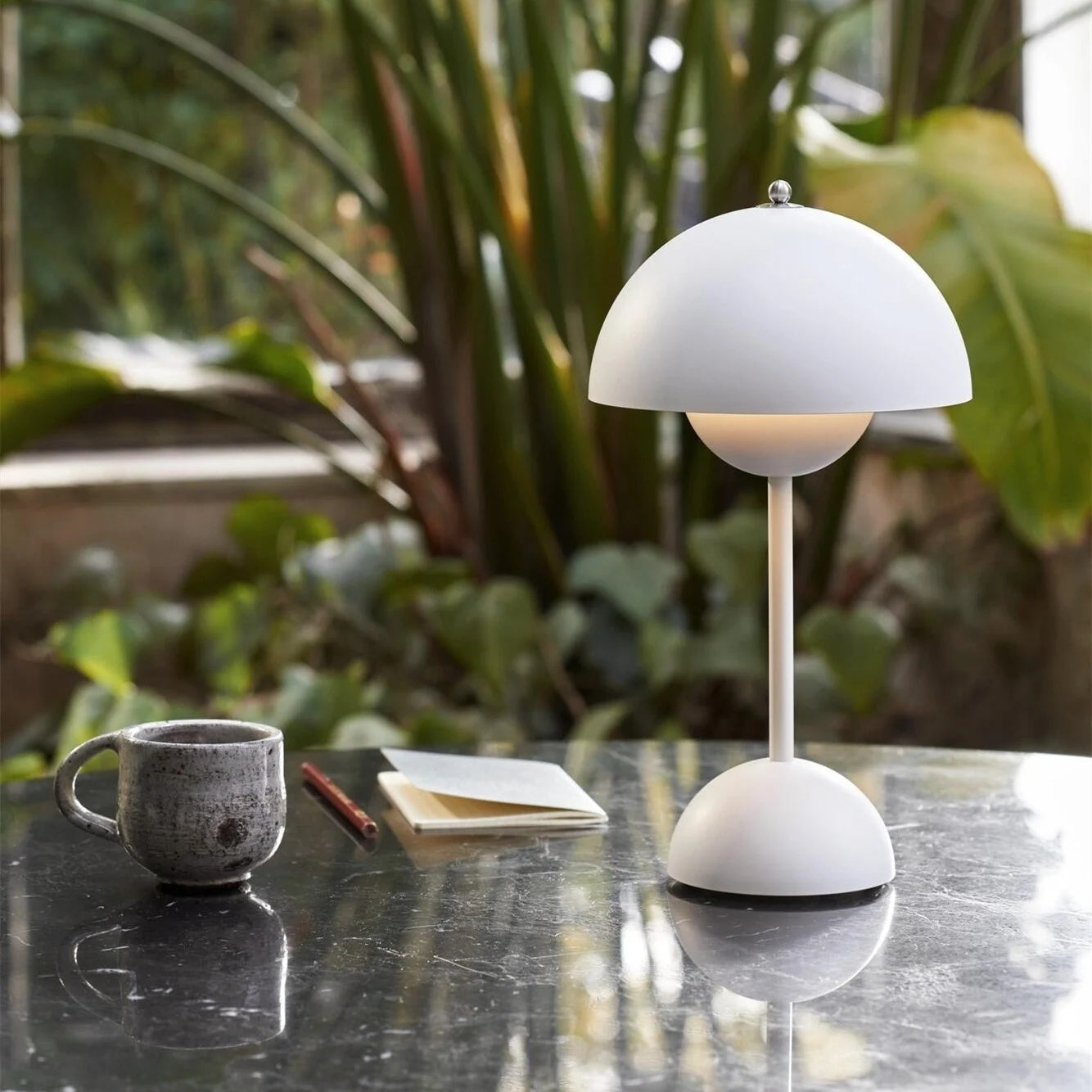Draadloze Tafellamp met Geïntegreerde LED Accu — Dimbaar 3000K-6000K | Icoon Scandinavisch Design | Sansoti