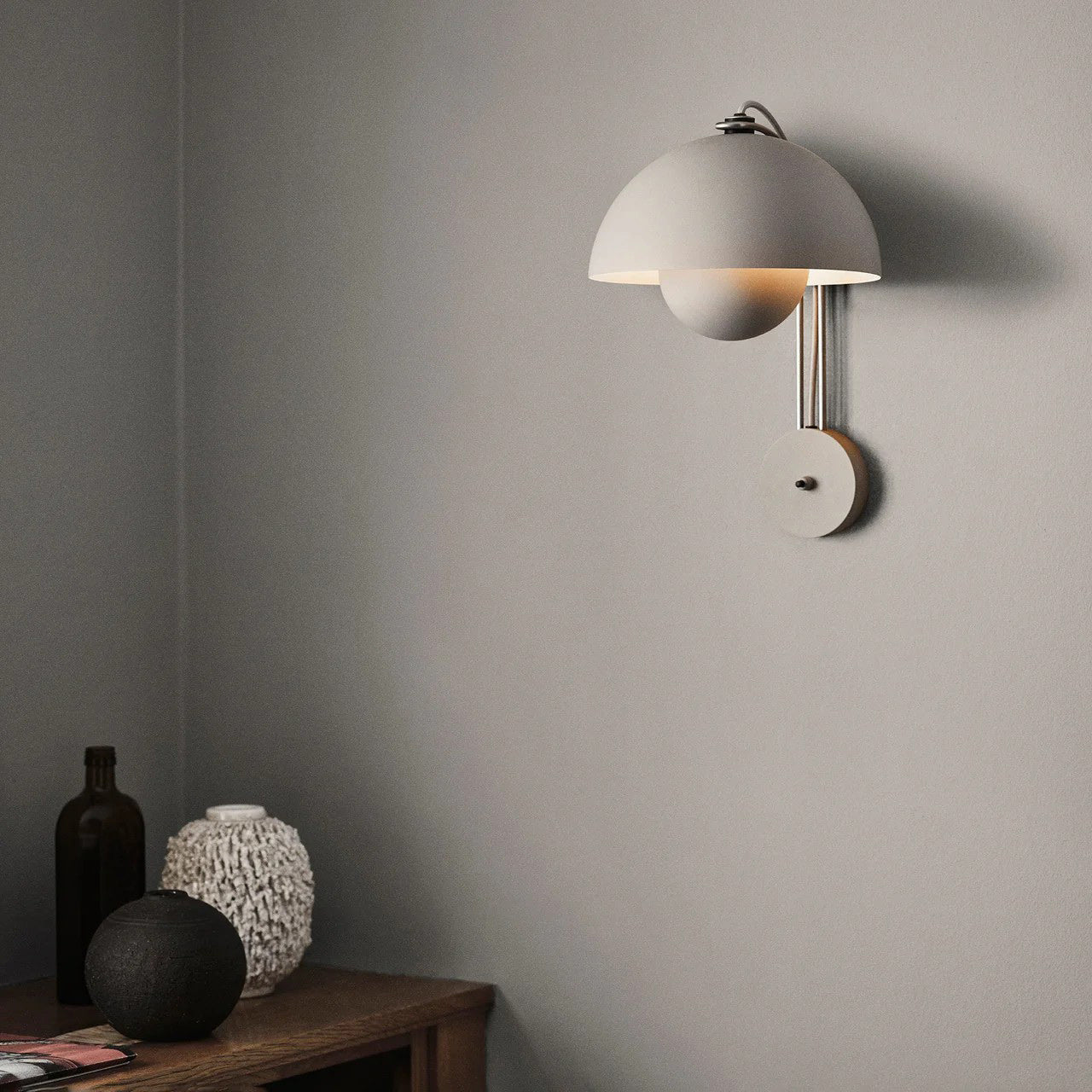 VP9 Wandlamp — Dubbele Koepel Stijlicoon in 13 Kleuren — Dimbaar E26/E27 — Voor Slaapkamer, Gang, Leeshoek | Sansoti
